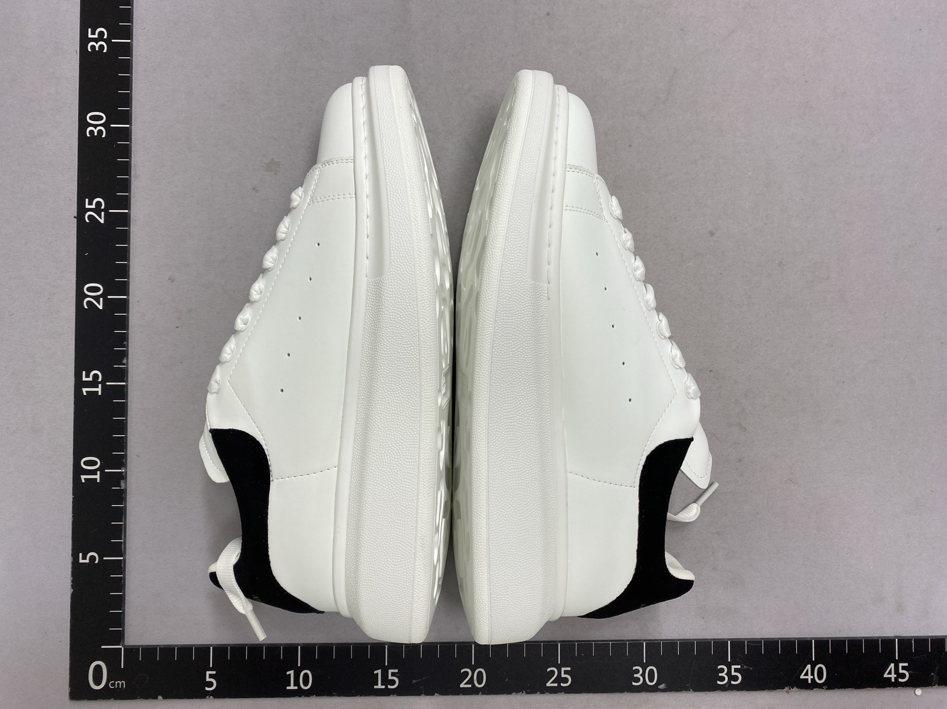 Pd03 high quality white shoes whatsapp+8618110567354 4