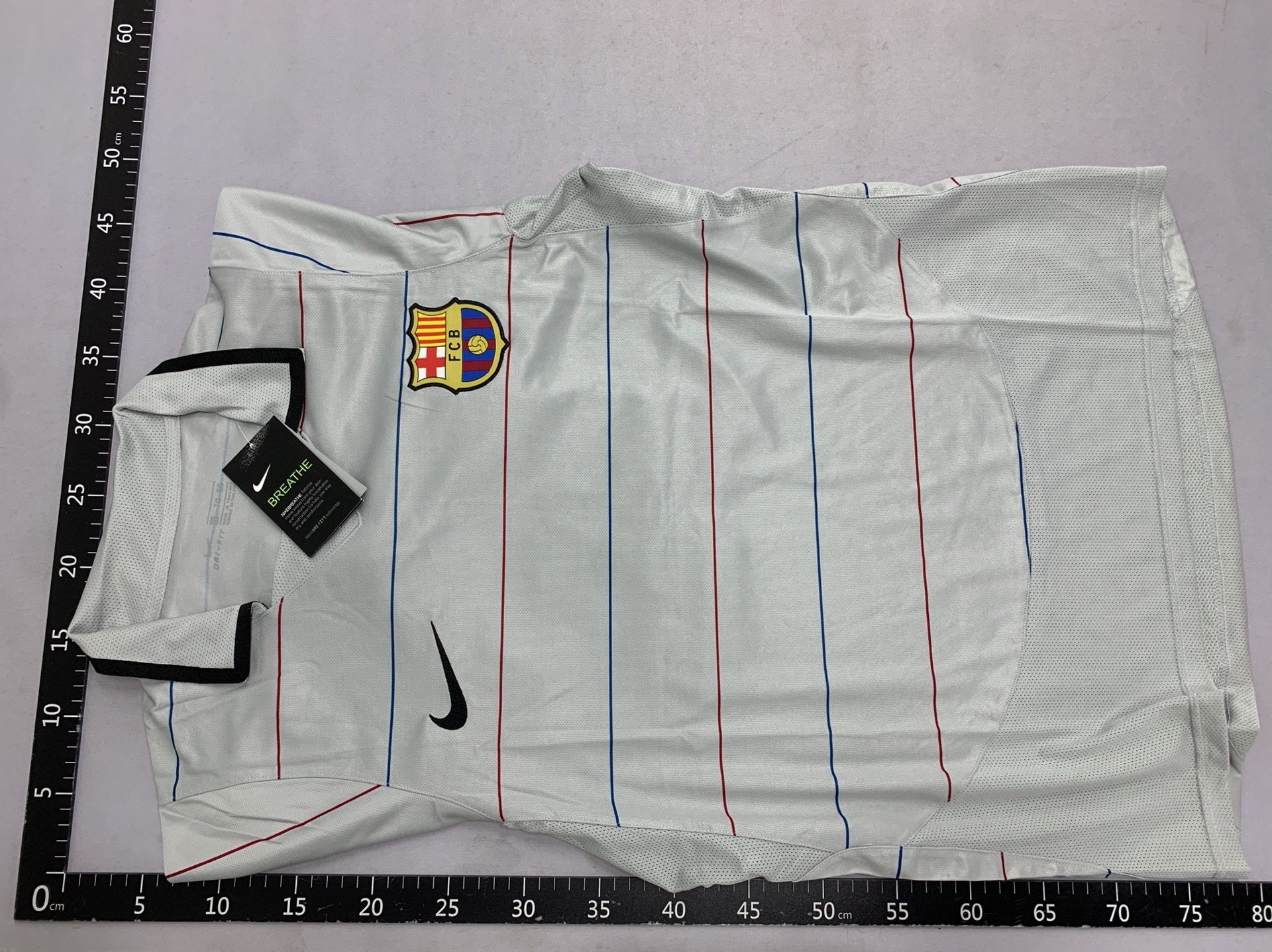 Vintage football jerseys – classic barcelona, lisbon, ac milan, ronaldo, messi, maradona, baggio jerseys 3