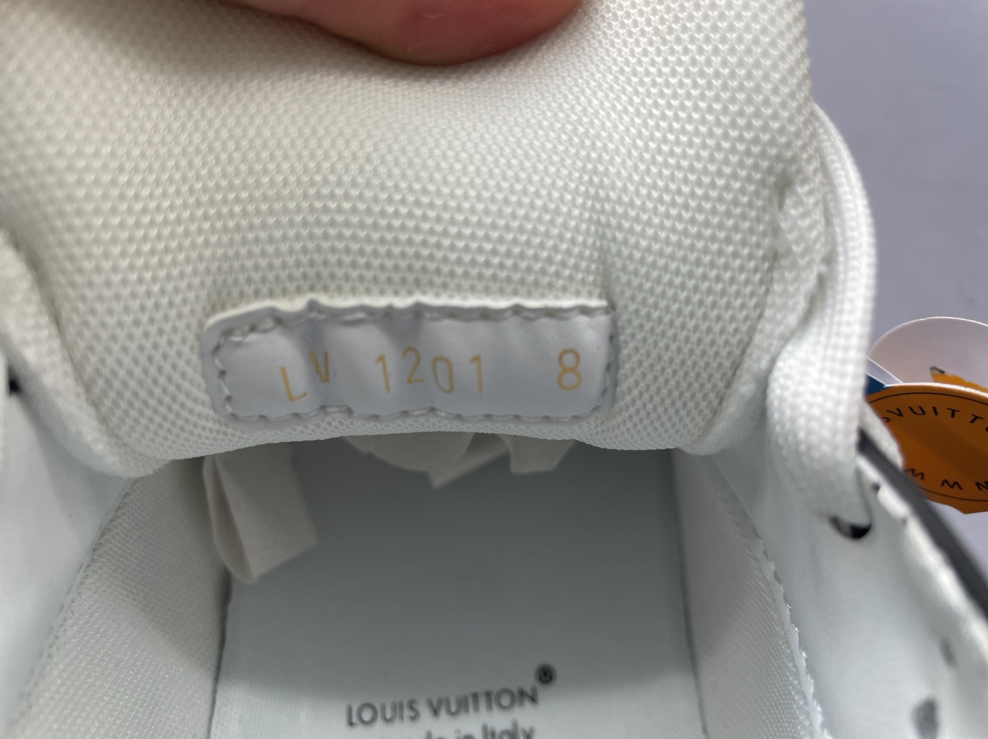 Trainerlv’s sneakers for men, white shoes, fashion sports, thick sole, easiest for match, couple casualtrendy shoes for women 2