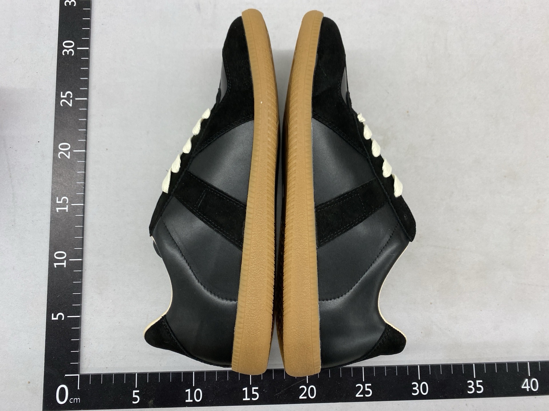 High version classic women’s 2026 new german training shoes couple genuine leather casual sneakers tie backwhite shoes men 2