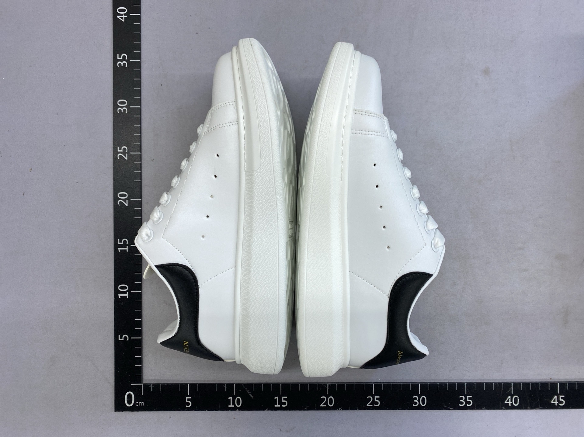 Uf 05 white shoes 3