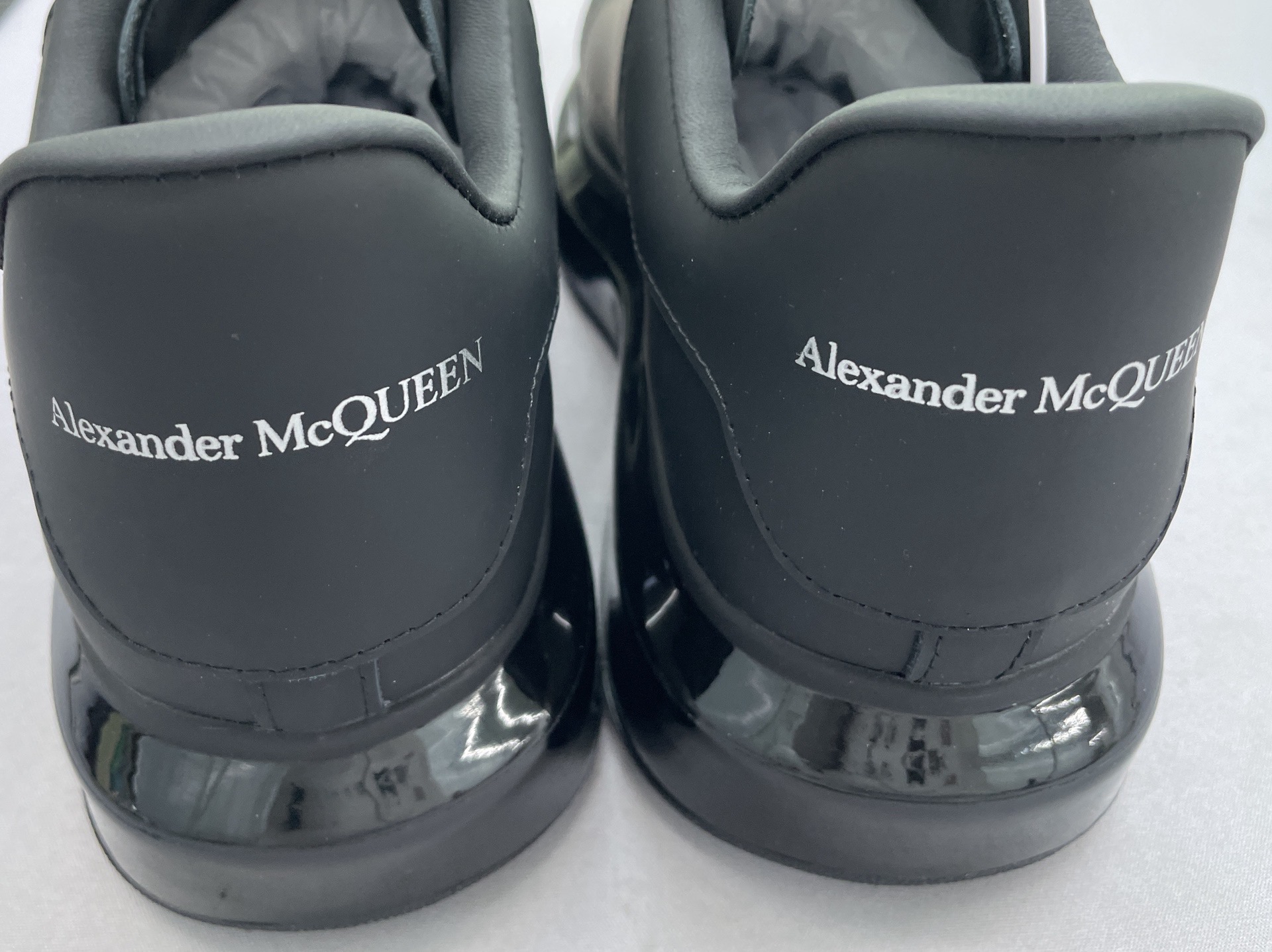 European station men’s shoes 2025 new season mcqueen air cushion white shoes casual sports shoes easiest for match genuine leather dad shoes trendy 3