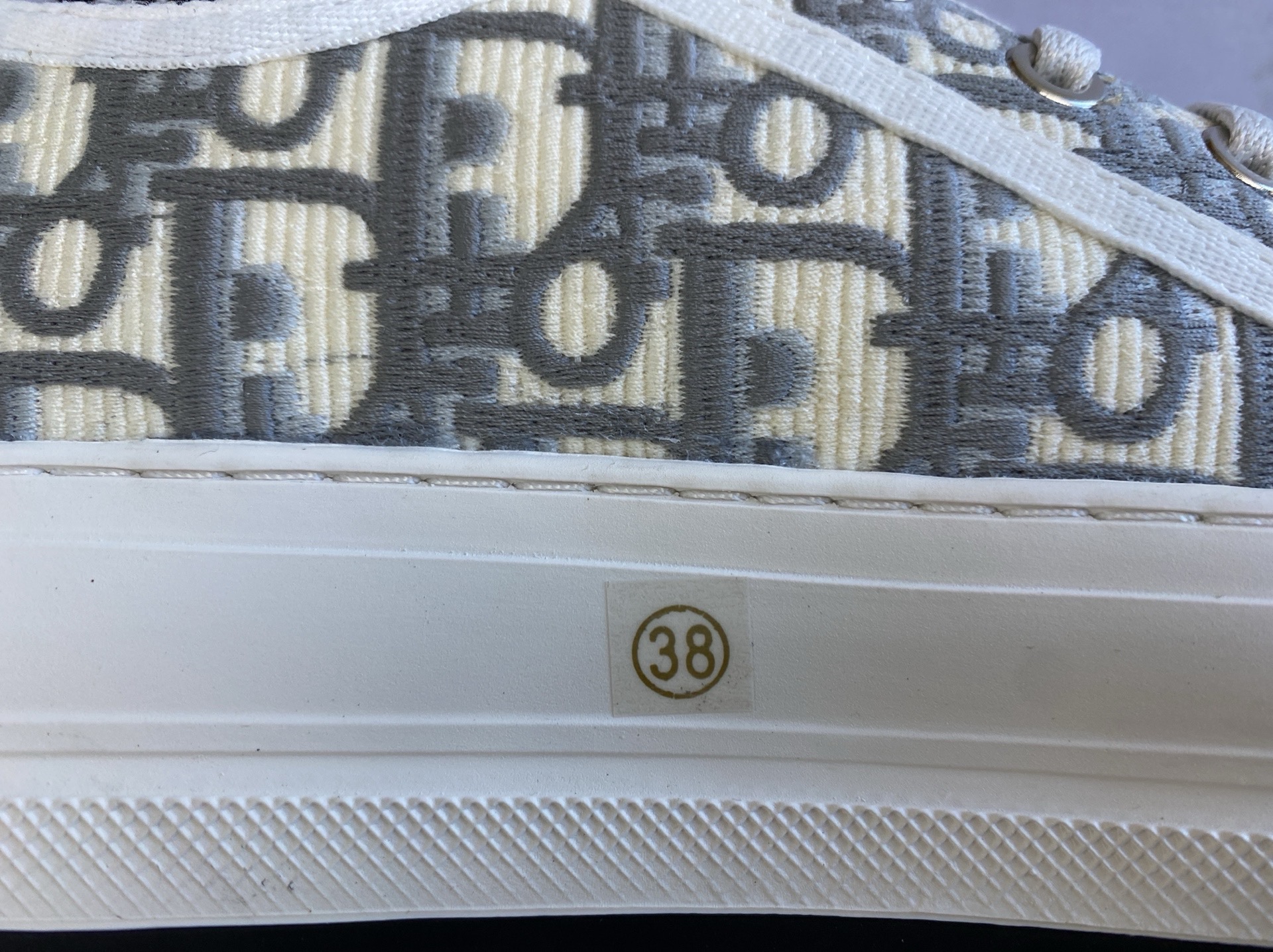 Exportd retroembroiderthick sole canvas shoes women’s tie backwhite shoesthick solehidden heelcasual sports sneakers 7