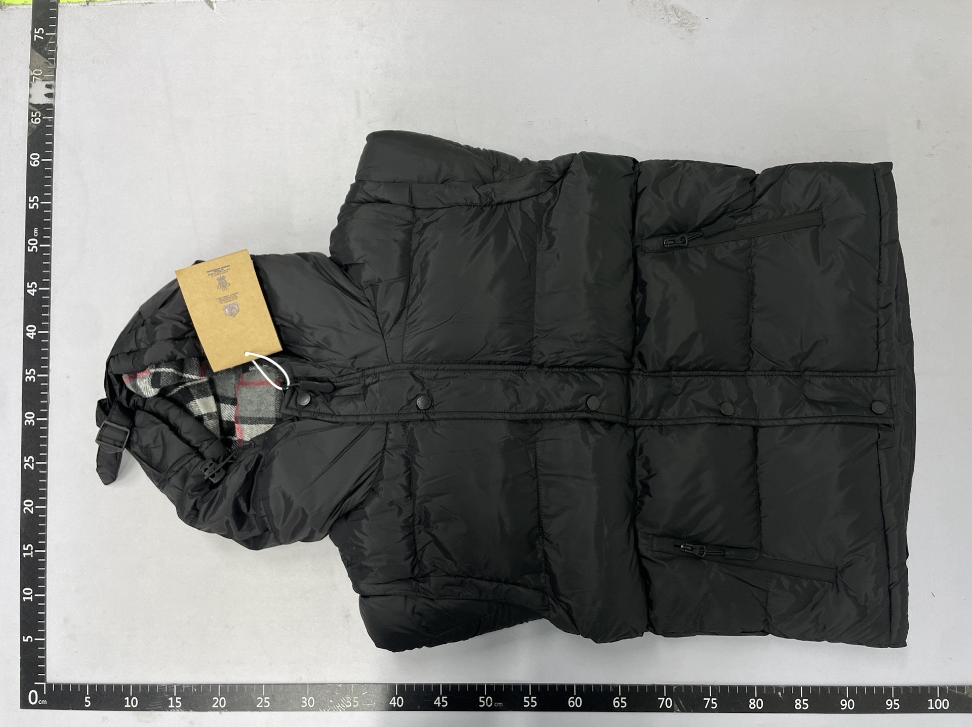 Men’s and women’s thickened cotton jackets (no returns or exchanges without reason unless there are quality issues) 4