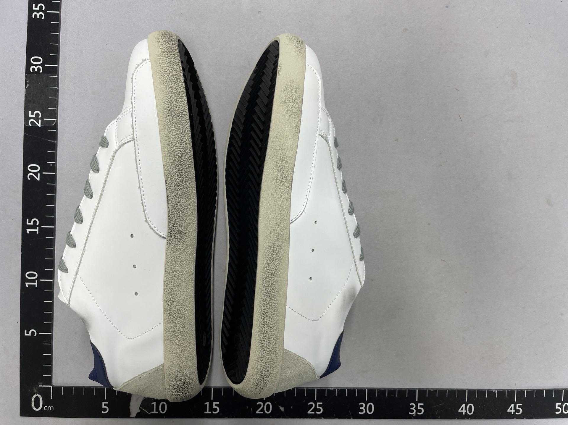 Korean gg distressed star dirty shoes for women 2025 classic easiest for match men’s sneakers hidden heel dirty cowhide white shoes 4