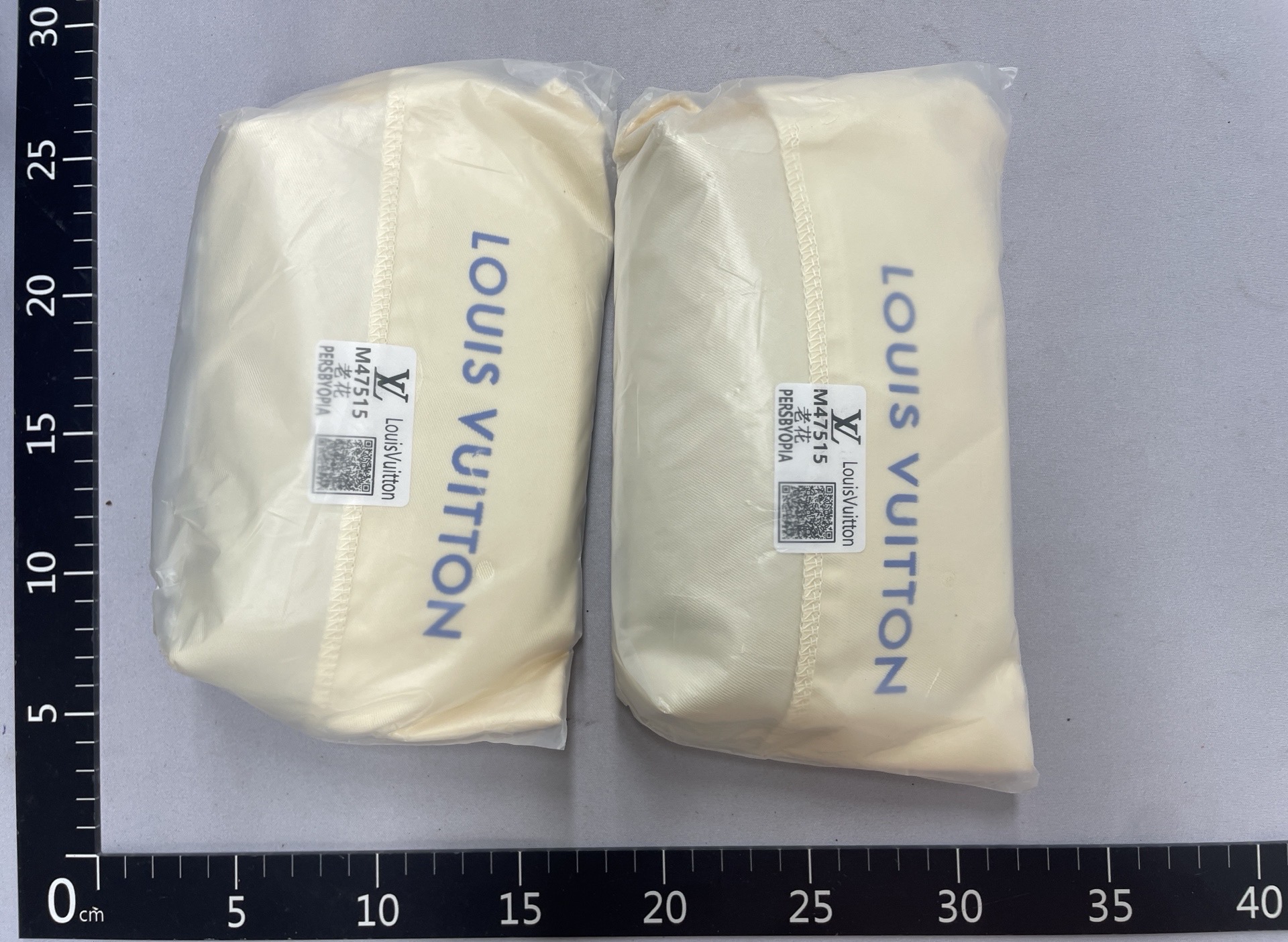 Cross-border hot-selling fashion cosmetic bag, portable travel toiletry bag, foreign trade bag 6