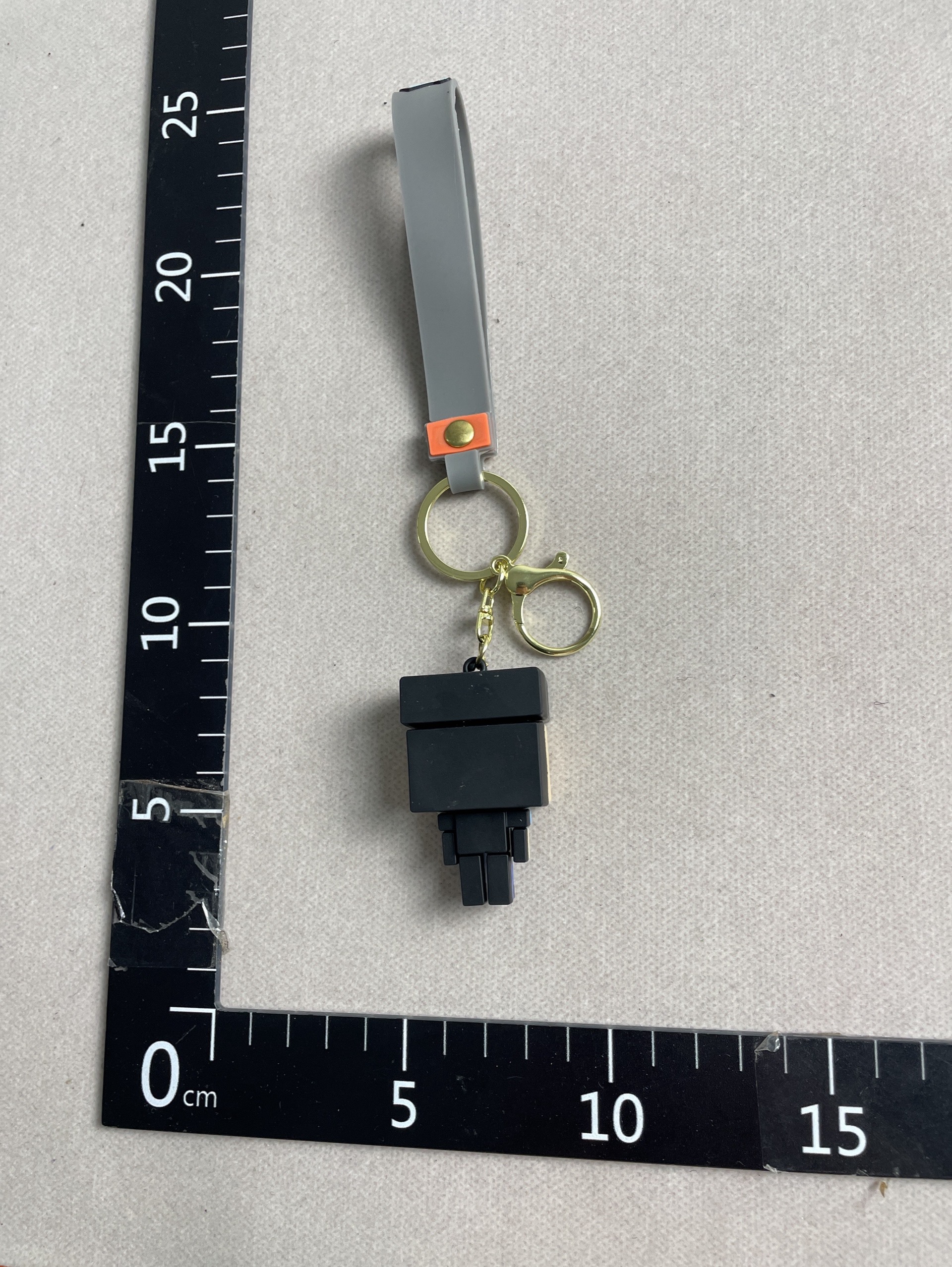 New creative minecraft 3d sandbox game keychain – minecraft couple keychain bag charm 3