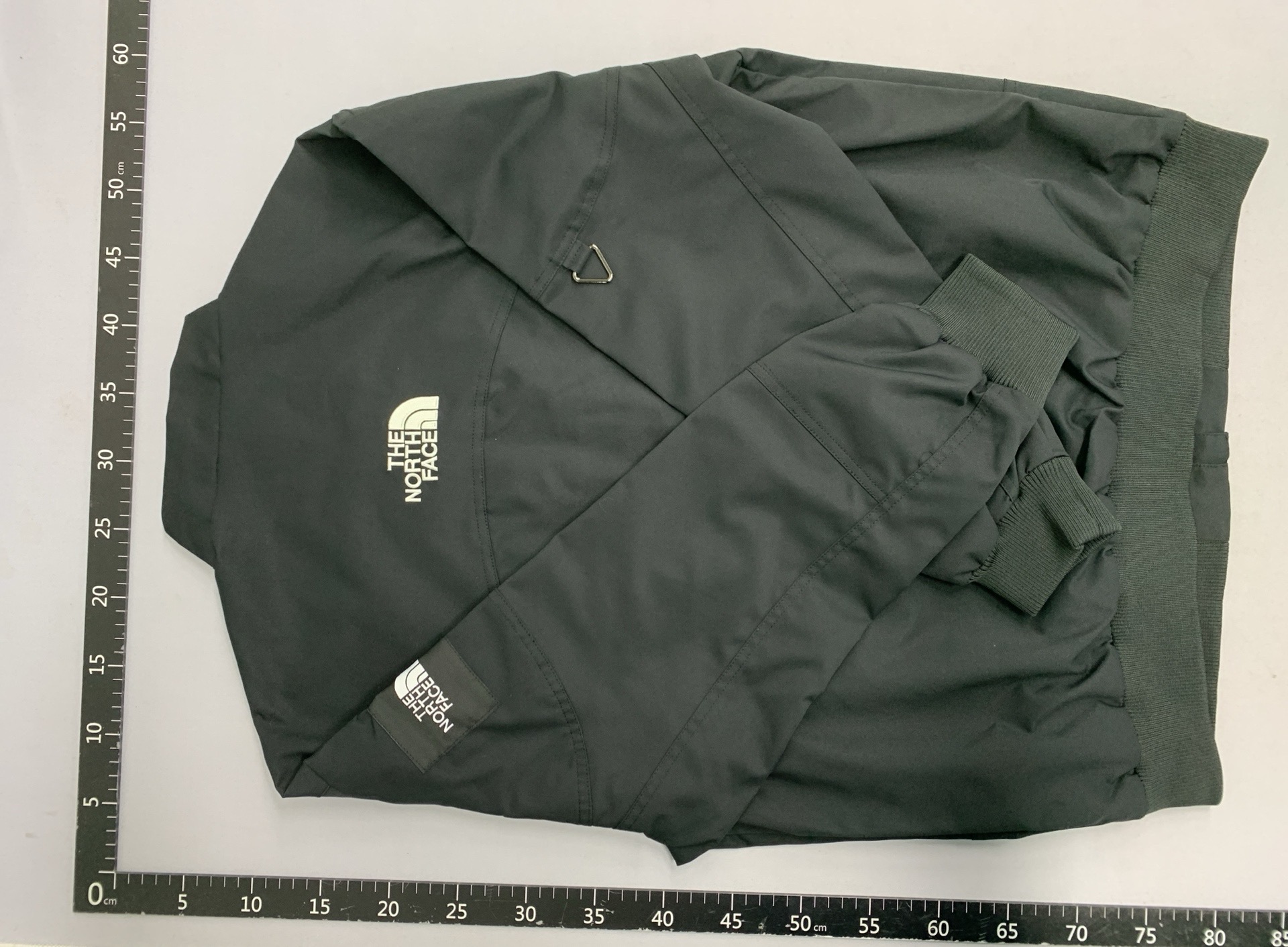 Beibei three-color jacket on left chest and sleeves 512011385 3