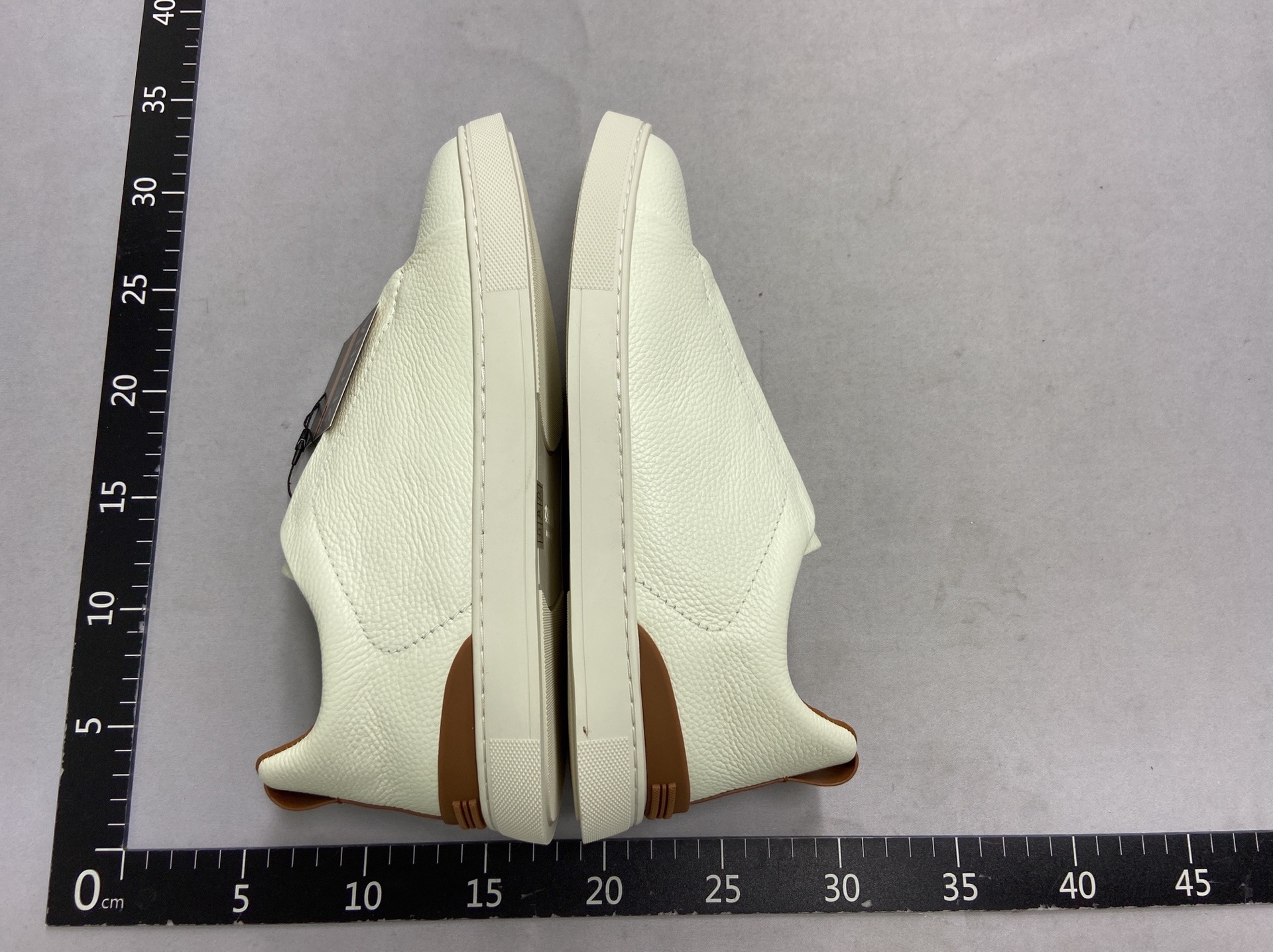 European men’s genuine leather casual white sneakers low-top slip-ons lazy shoes athletic shoes slip-on driving shoes 4