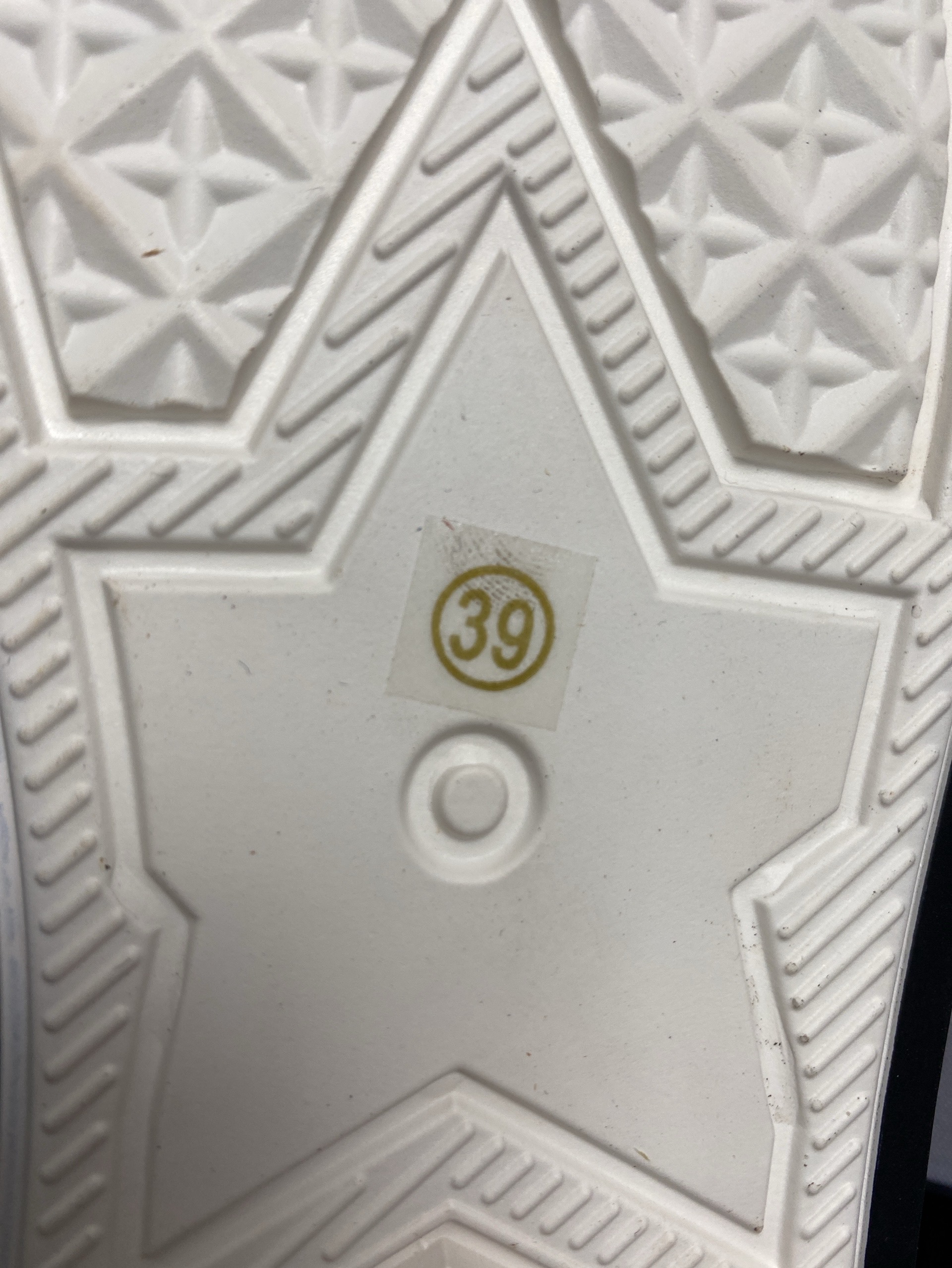 2026 new d-brand european and american monogram embroidered letter canvas sneakers, chunky sole white shoes, versatile casual skate shoes for women 2