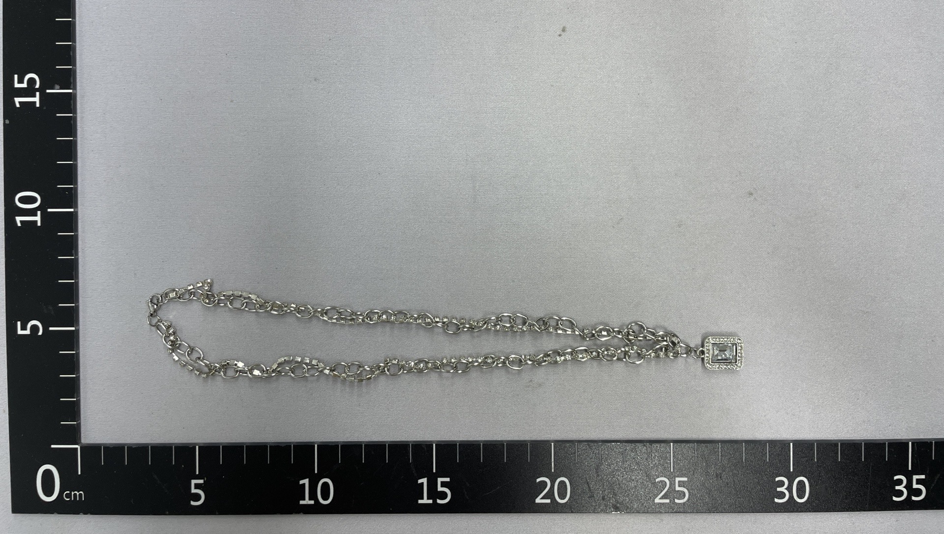 Cold style rock candy letter men’s sweatshirt necklace women’s niche design classy cuban chain titanium steel hip hop clavicle chain 3