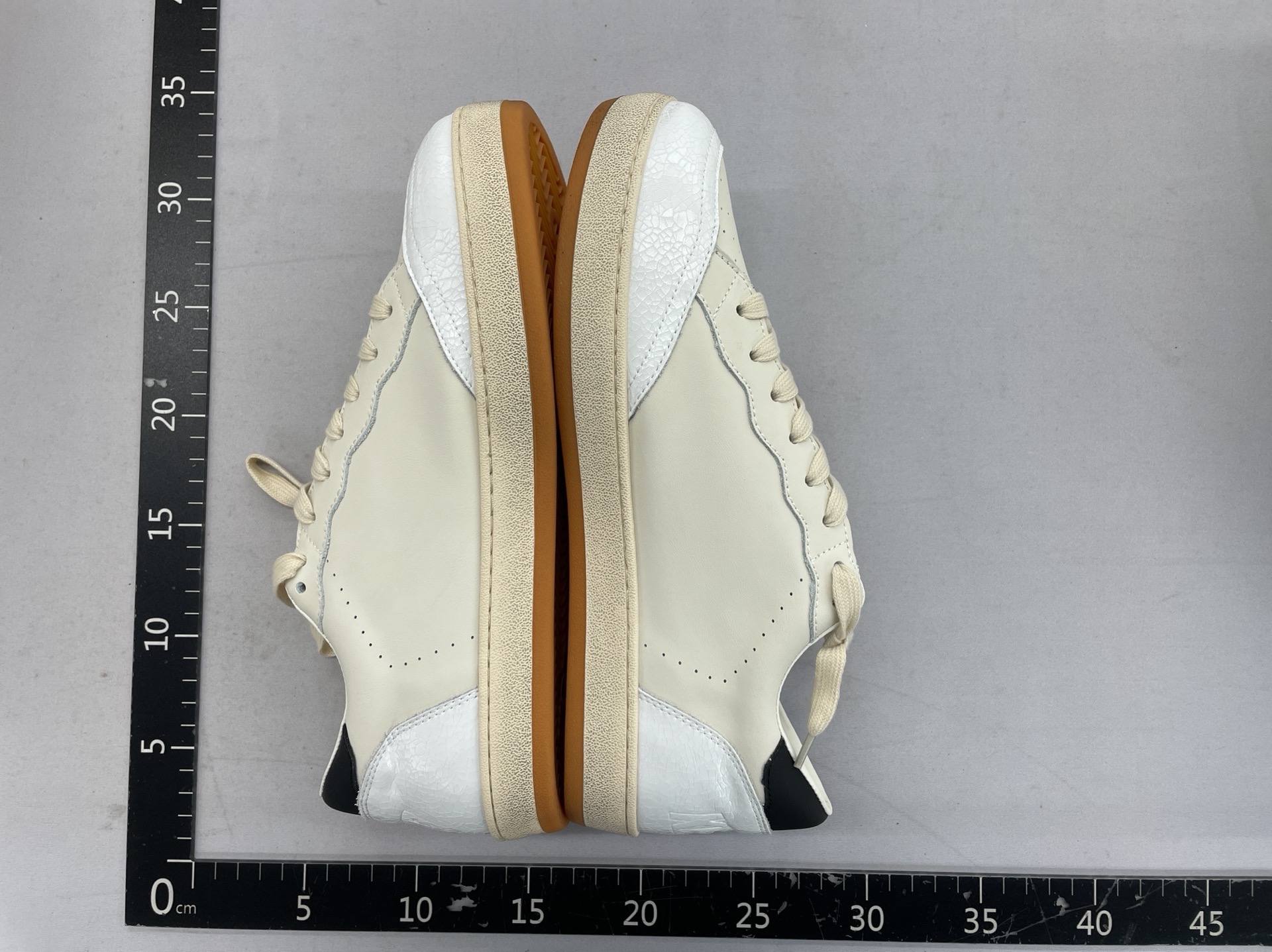 Jh04 – classic unisex casual sneakers – couple’s skate shoes – cnyz (custom product, ships in 7 days, no returns or exchanges) 4