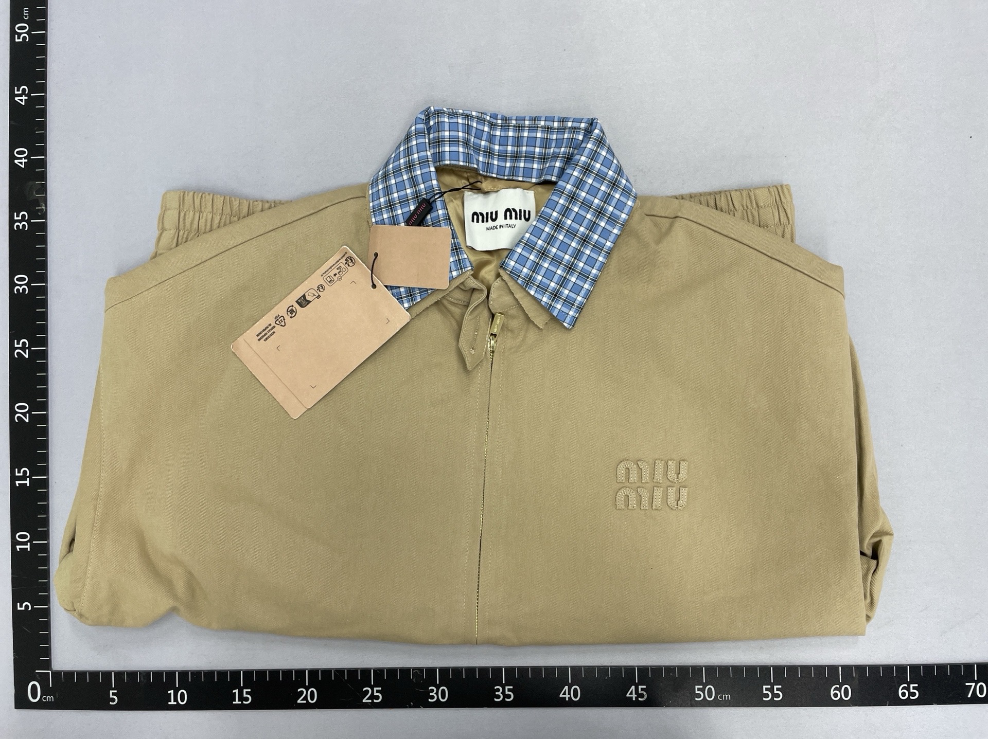Cola’s miu-inspired letter patch embroidered khaki cotton woven plaid collar zip-up jacket (ready to ship – ships in 2 days) 5