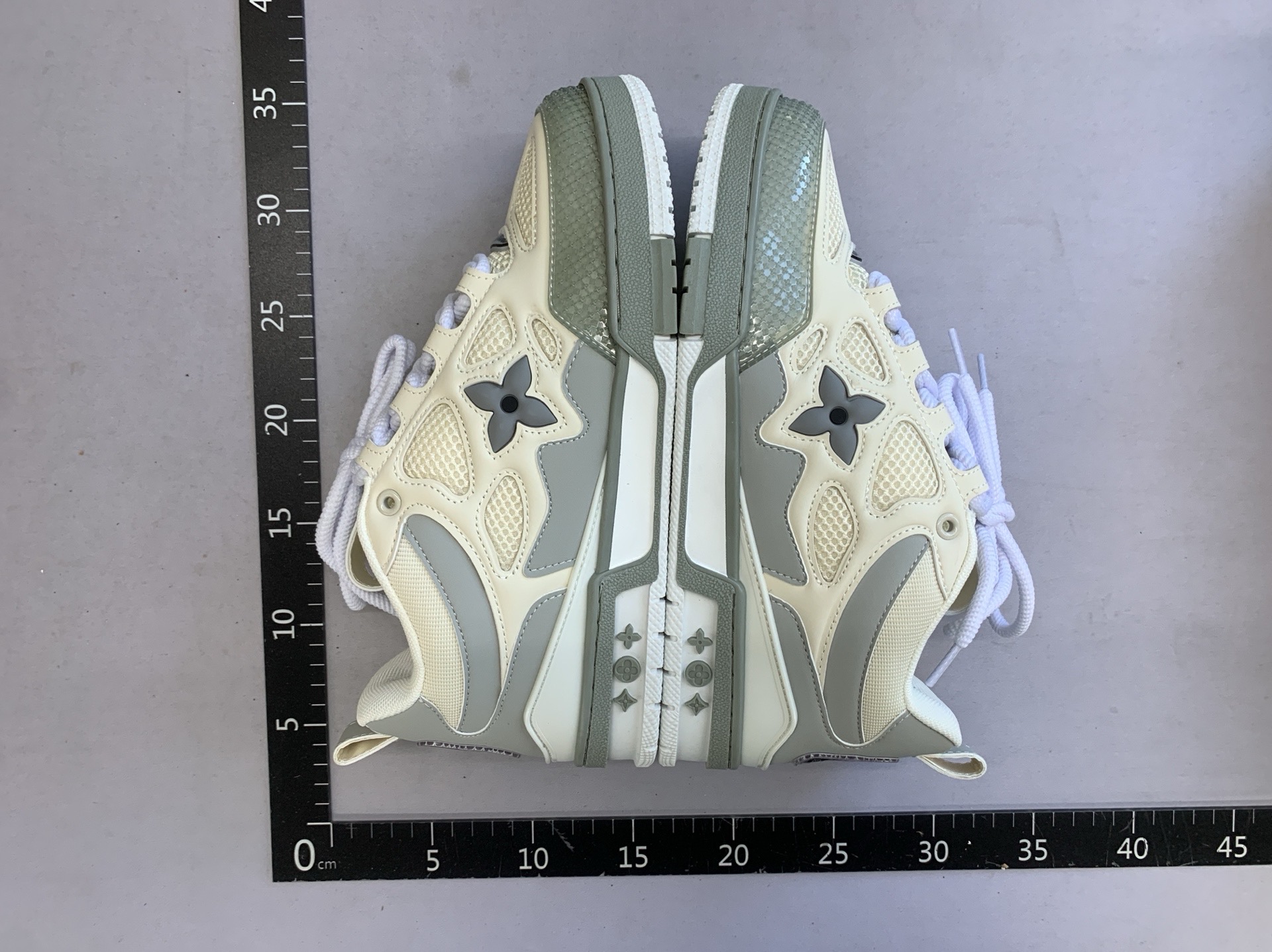 【d1 batch】t*ainer s*eaker sneakers 4