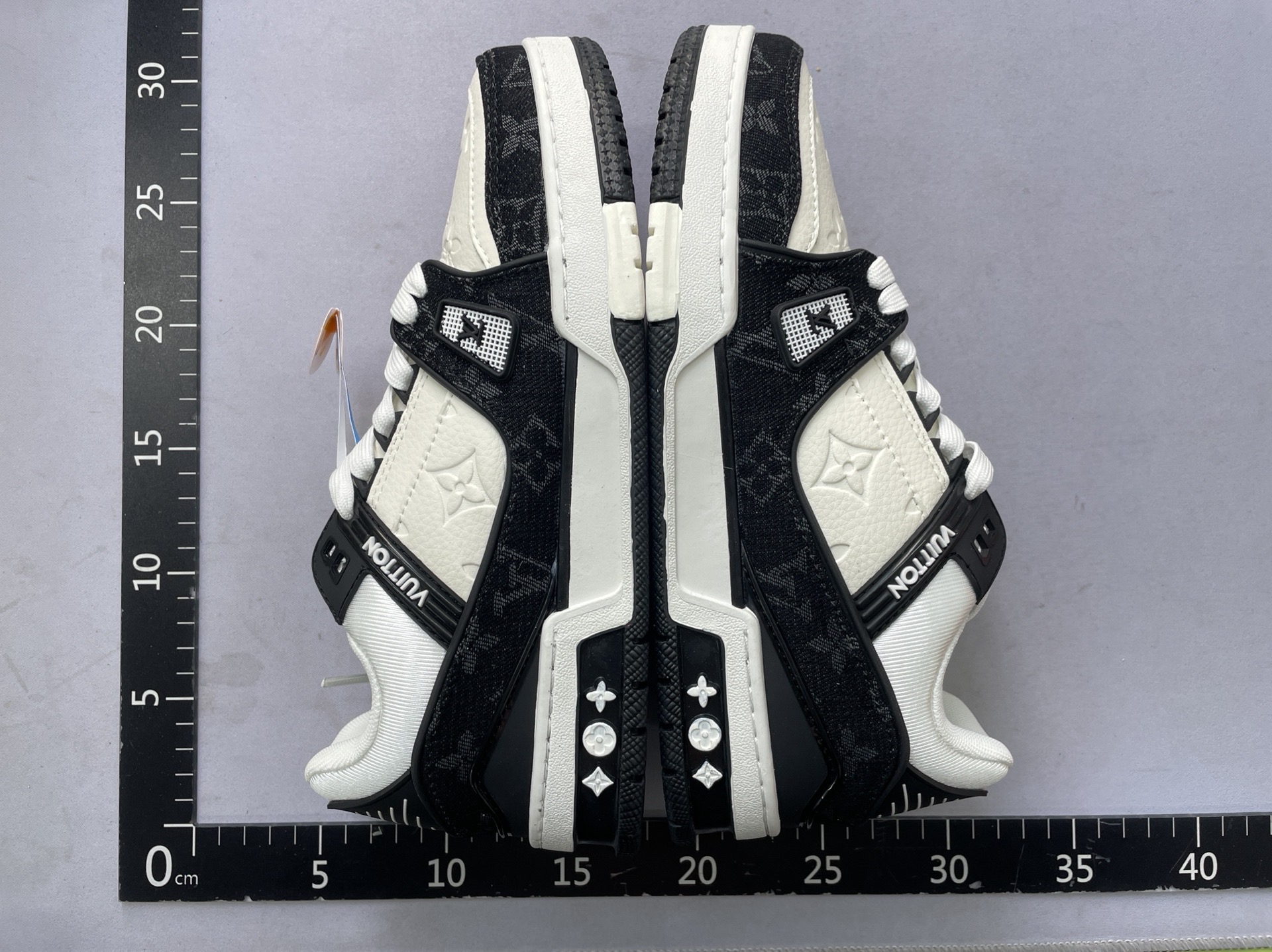 Trainerlv’s sneakers for men, white shoes, fashion sports, thick sole, easiest for match, couple casualtrendy shoes for women 3