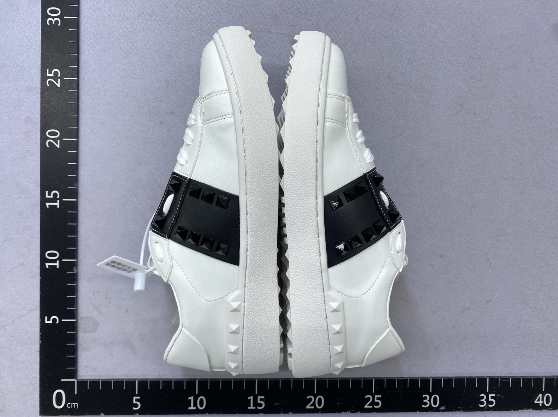 【abc33】classic white sneakers – 2024 all-season versatile fashion sneakers for couples, casual athletic trainers 3