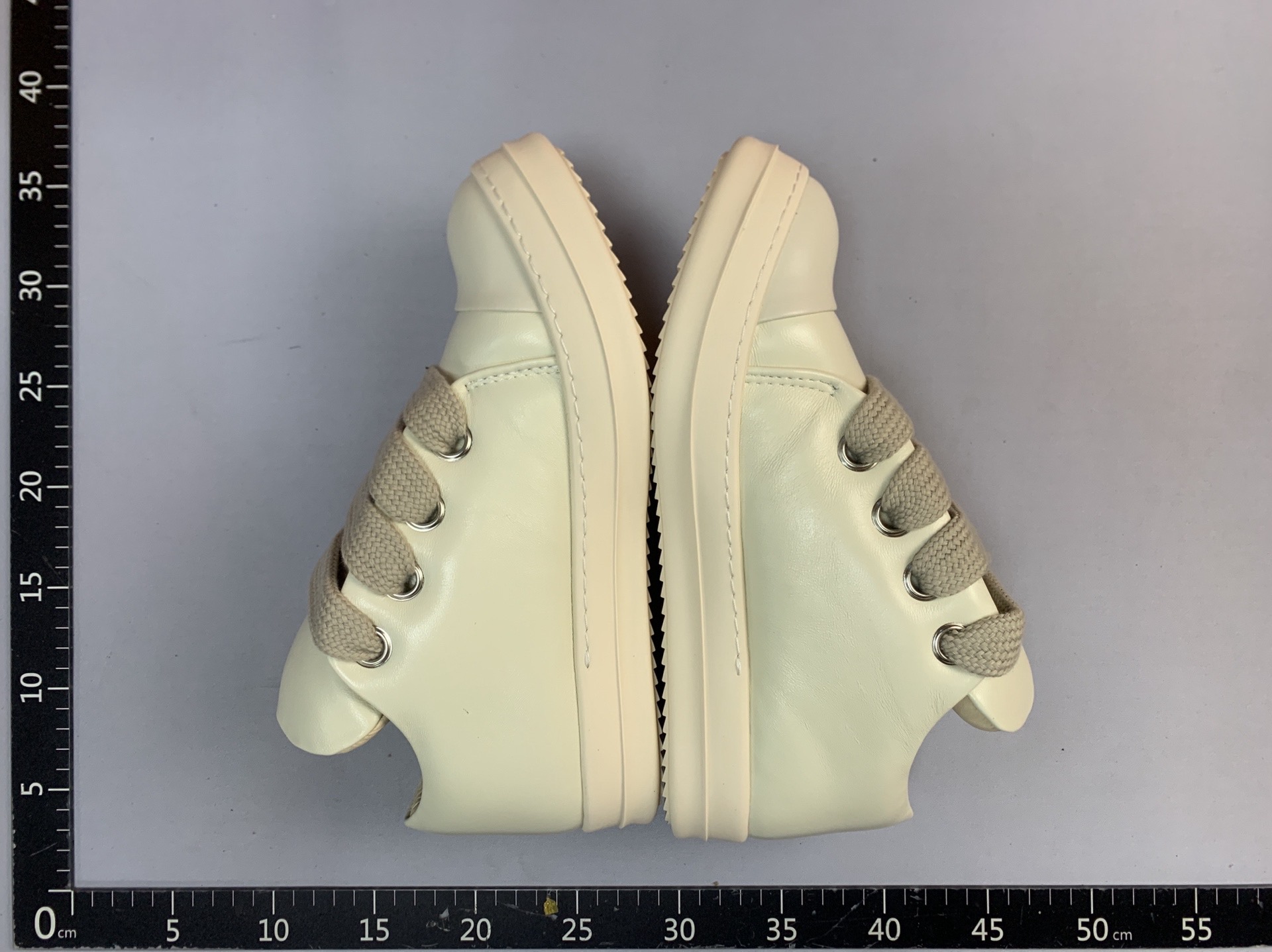 Ro infringing style bread shoes for men and women, same style milk-flavored niche stylethick solewhite shoes, height increasing fashioncasual sneakers 5