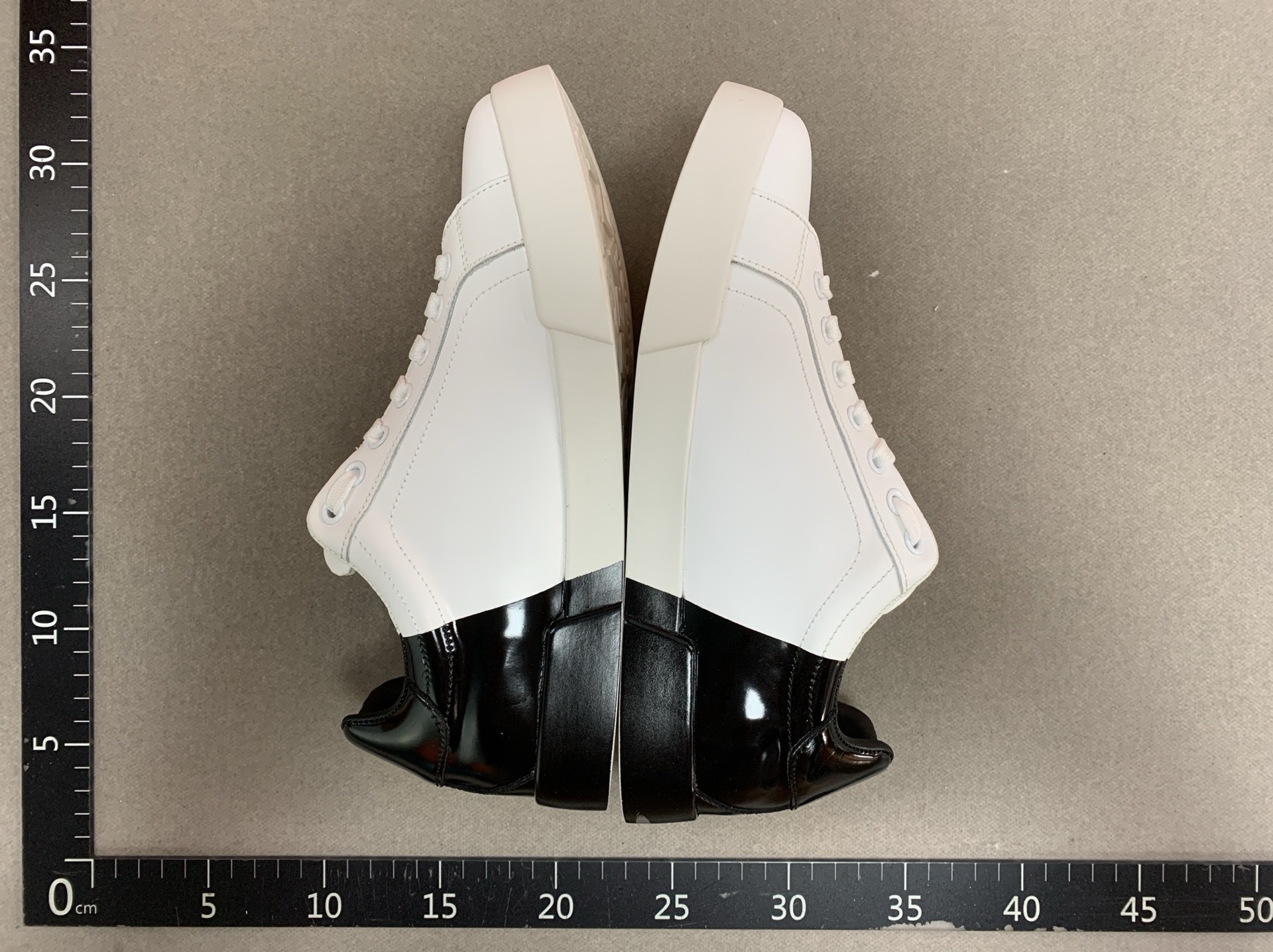 Top version export original order hot bar same style real cowhide dg2023 rivet graffiti white shoes men’s couple shoes trendy shoes for women 4