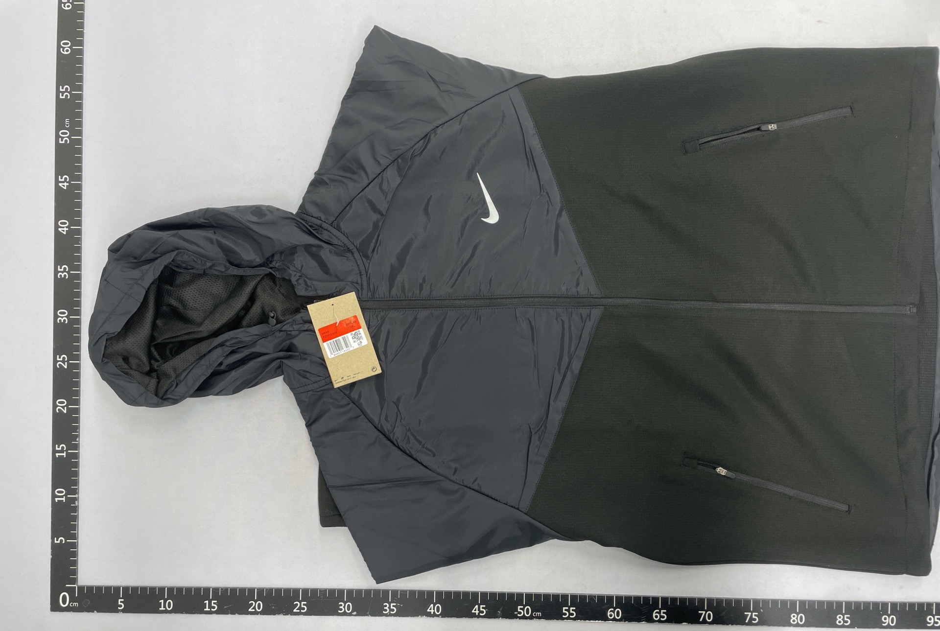 Left small groove and big hook black jacket 503077085 4