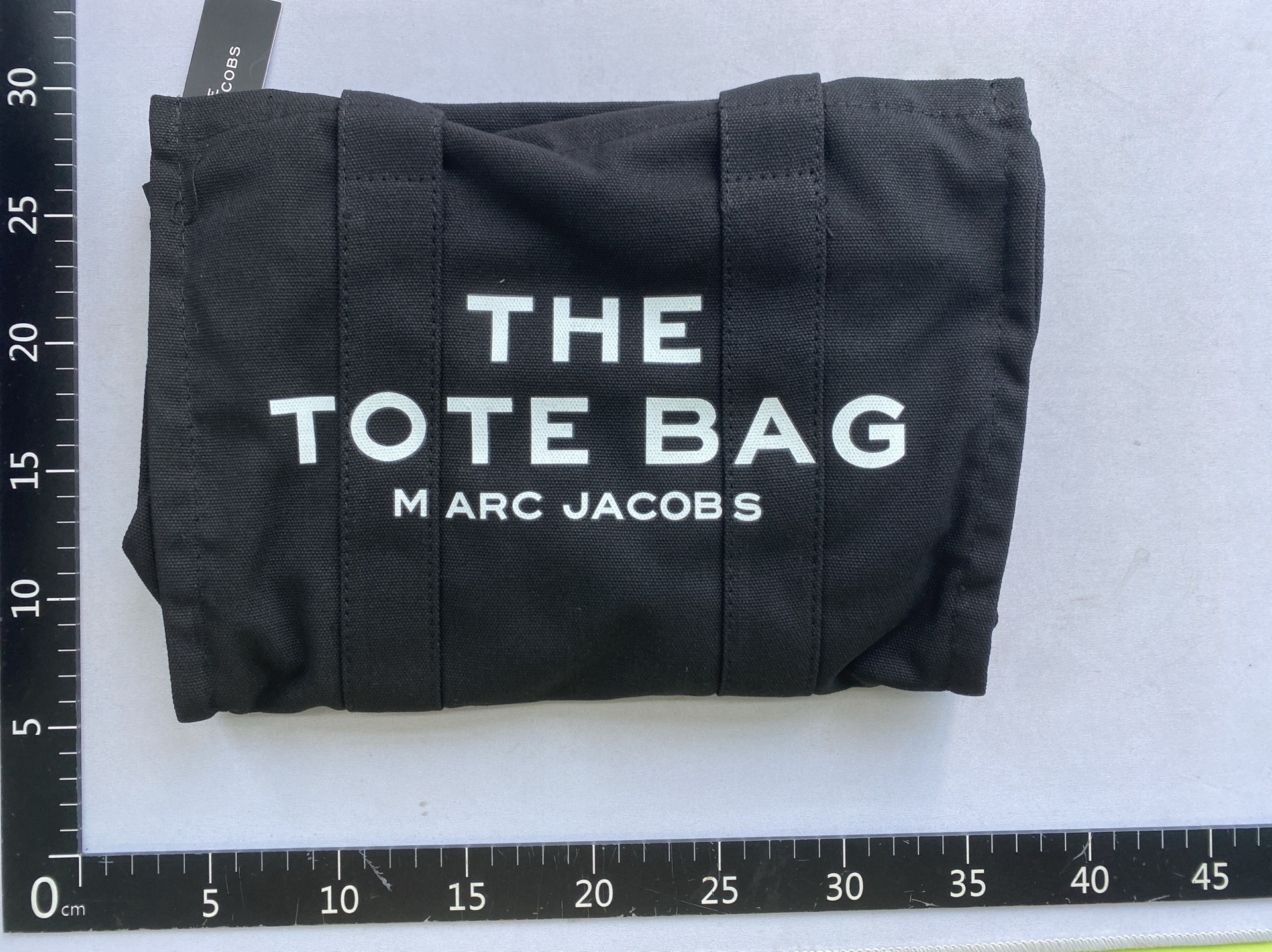 Cross-border shoulder bag for women, large capacity, 2026 winter minimalist letter design, commuter crossbody bag, niche design canvas bag 2