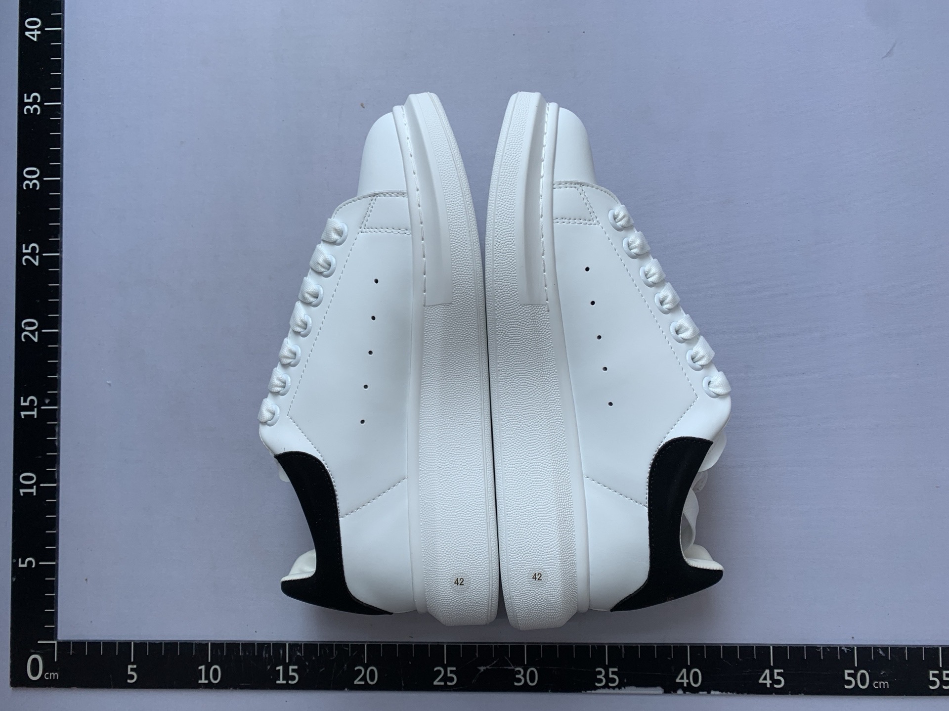 Lll10 high quality white shoeswhats+8618150441086 5