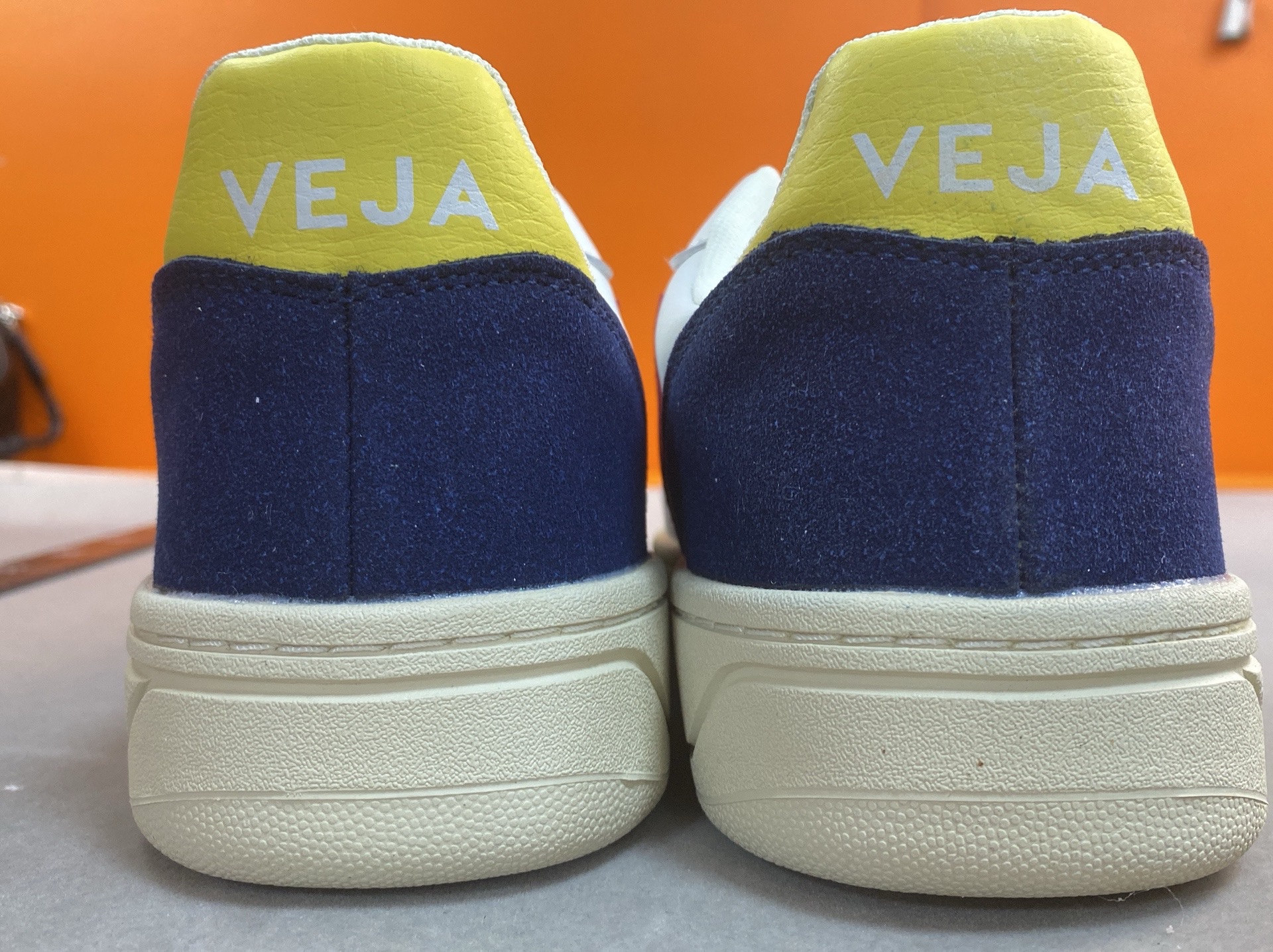 French v-logo white sneakers 2024 camp series couple’s edition canvas shoes genuine leather unisex versatile casual shoes wholesale 6