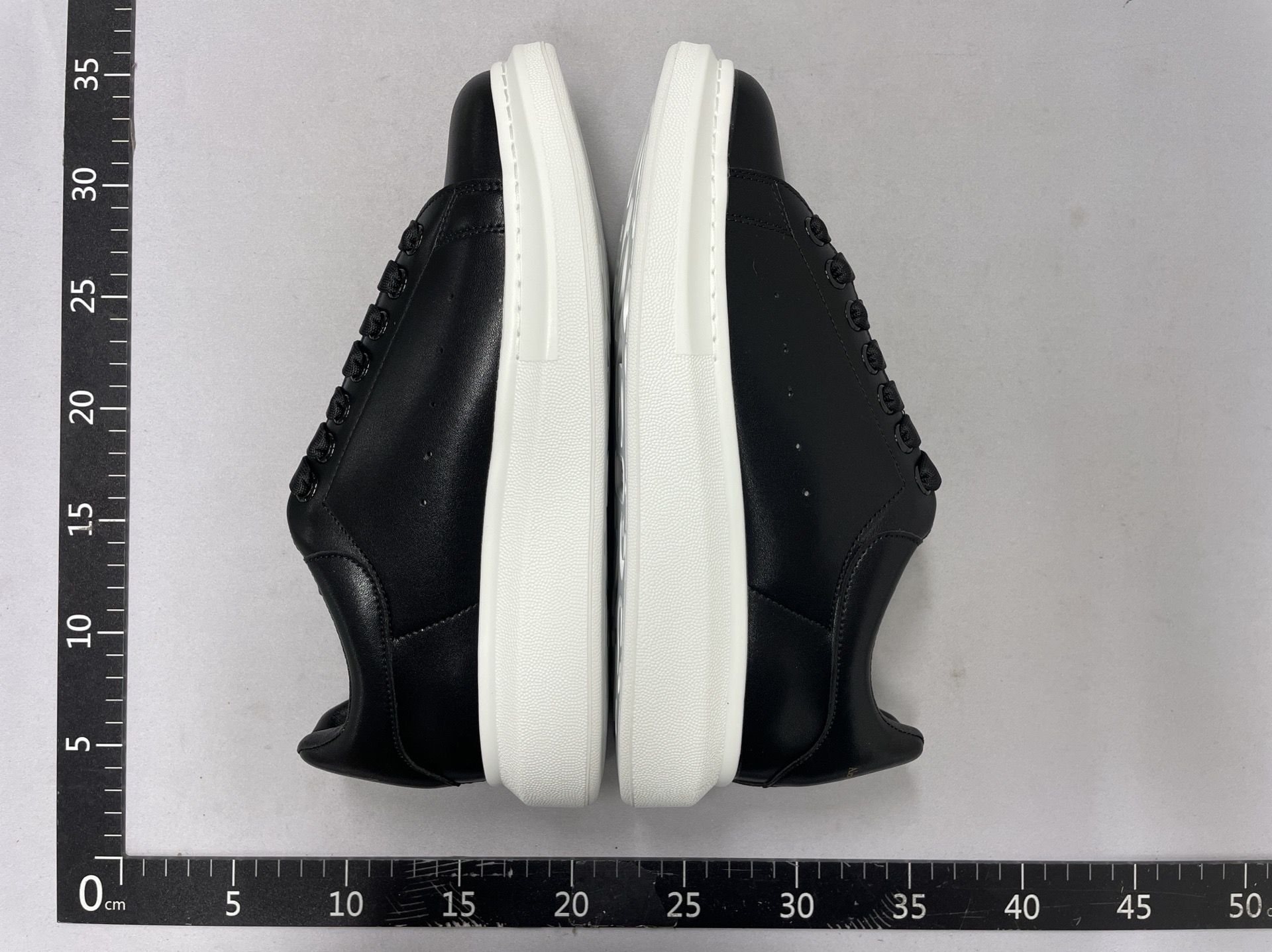 [js version] collection of white shoes 4