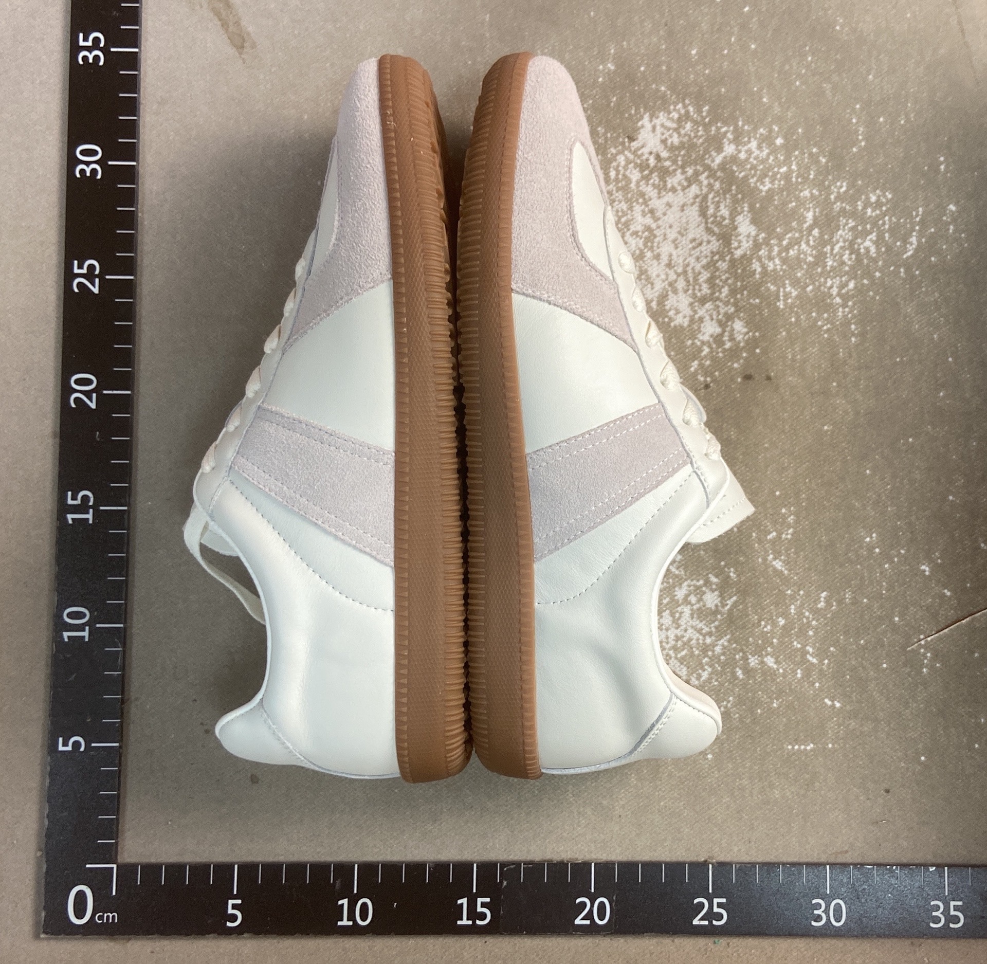 Best selling genuine leather training shoes soft bottom soft surface non-slip tendon bottom easiest for matchplaidmen trendy white shoes new arrival 3