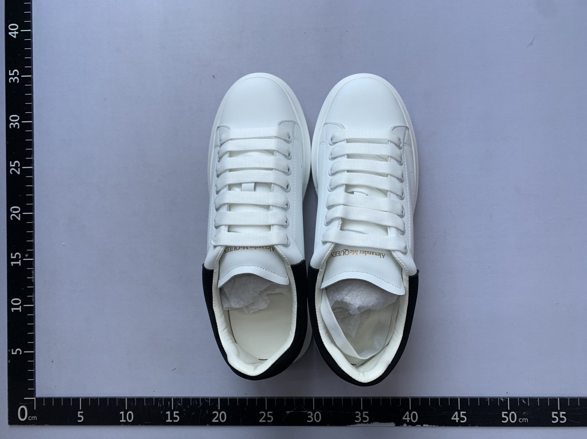 Lll10 high quality white shoeswhats+8618150441086 3
