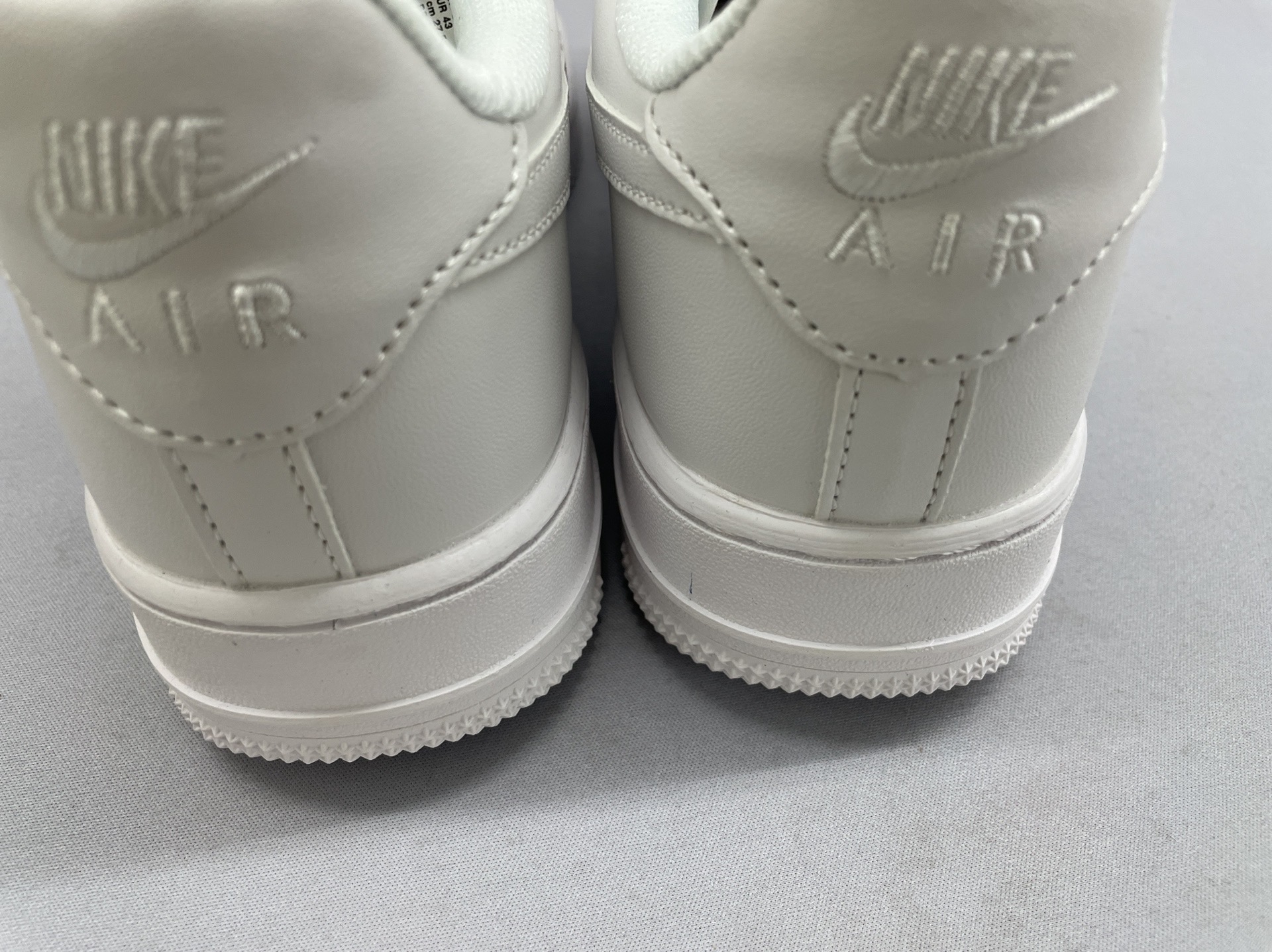 Original pure white no. 1 af1 black warrior men’s and women’s classic low-top white shoescouplecasual sports sneakers 3