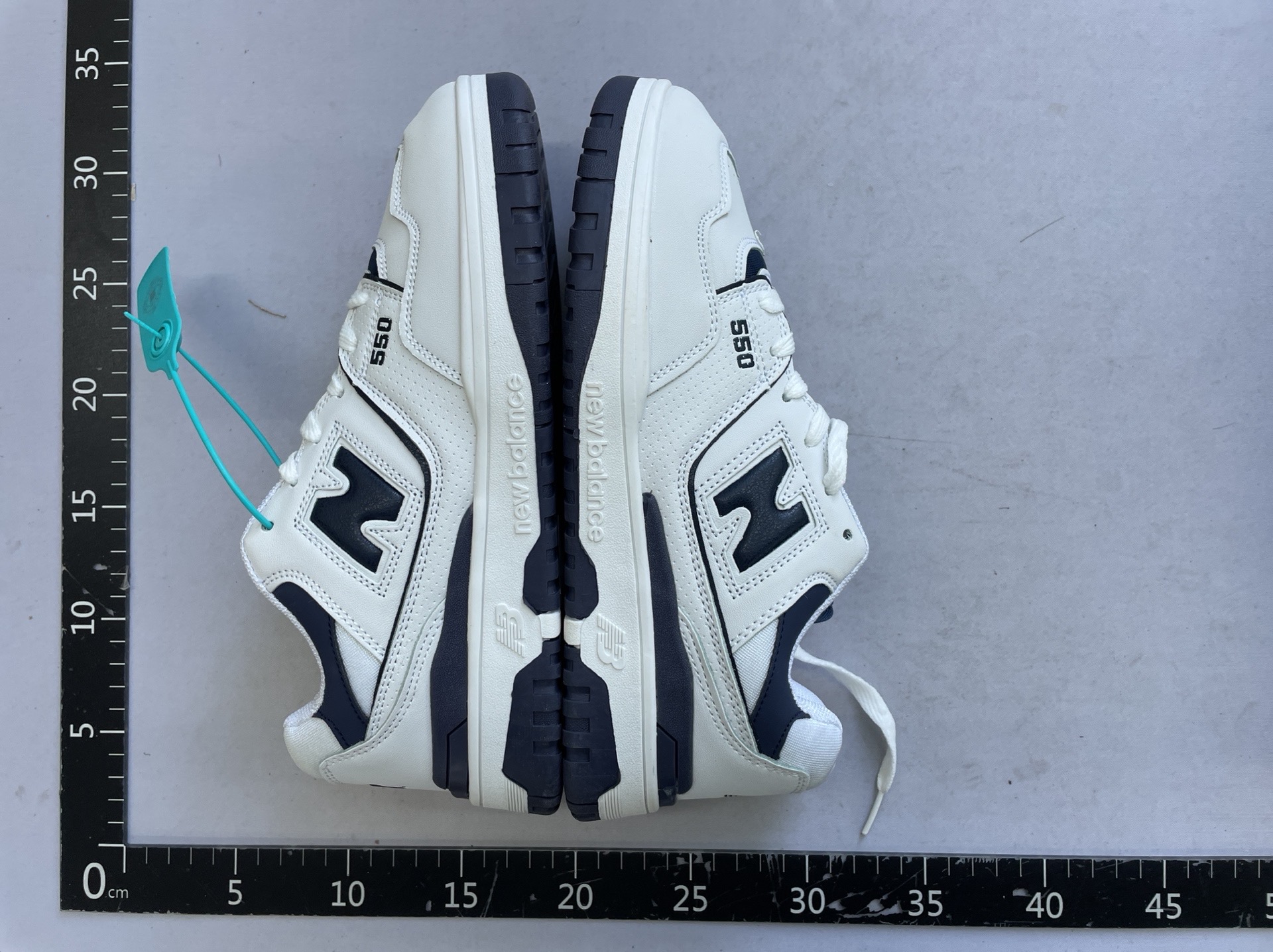 Authentic 550 retro skate shoes – unisex, versatile platform sneakers, height increasing white shoes, couple’s casual athletic shoes 530 3