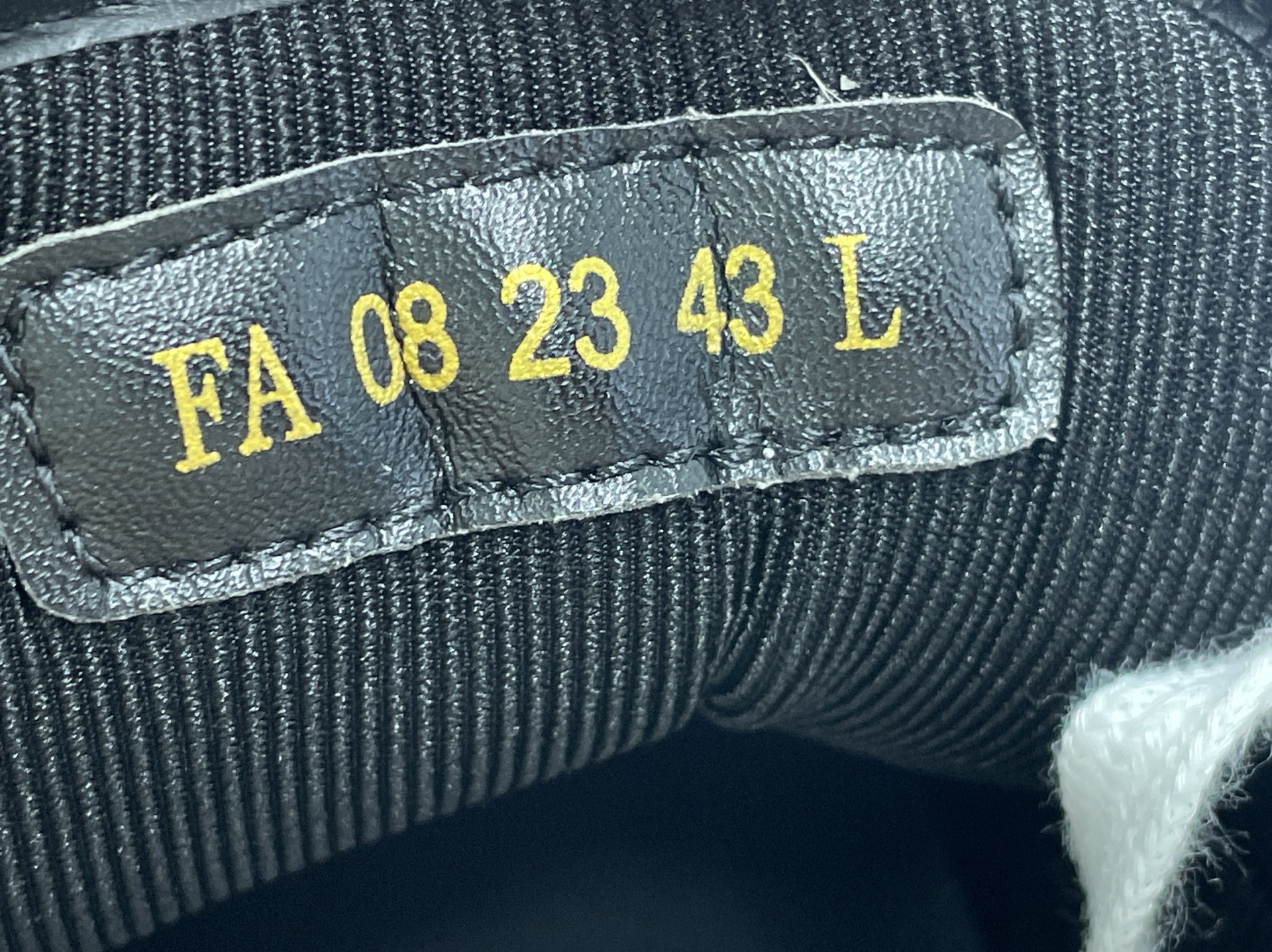 Export b57 letter cd sports casual shoes men’s and women’s couple elegant genuine leather sneakers tie back panda shoes 2