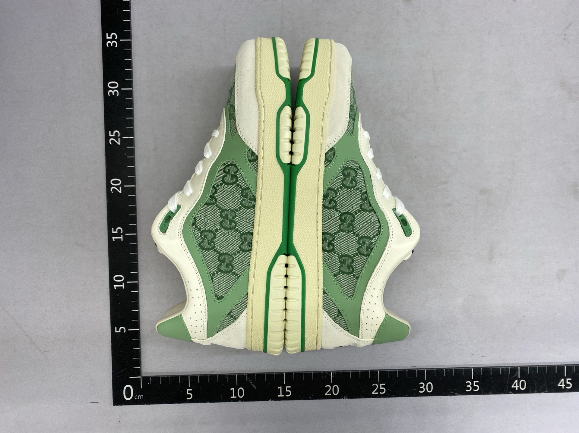 2025 new biscuit shoes genuine leather monogram flat bottom couple retro sports casual trendy color block printed white shoes 4