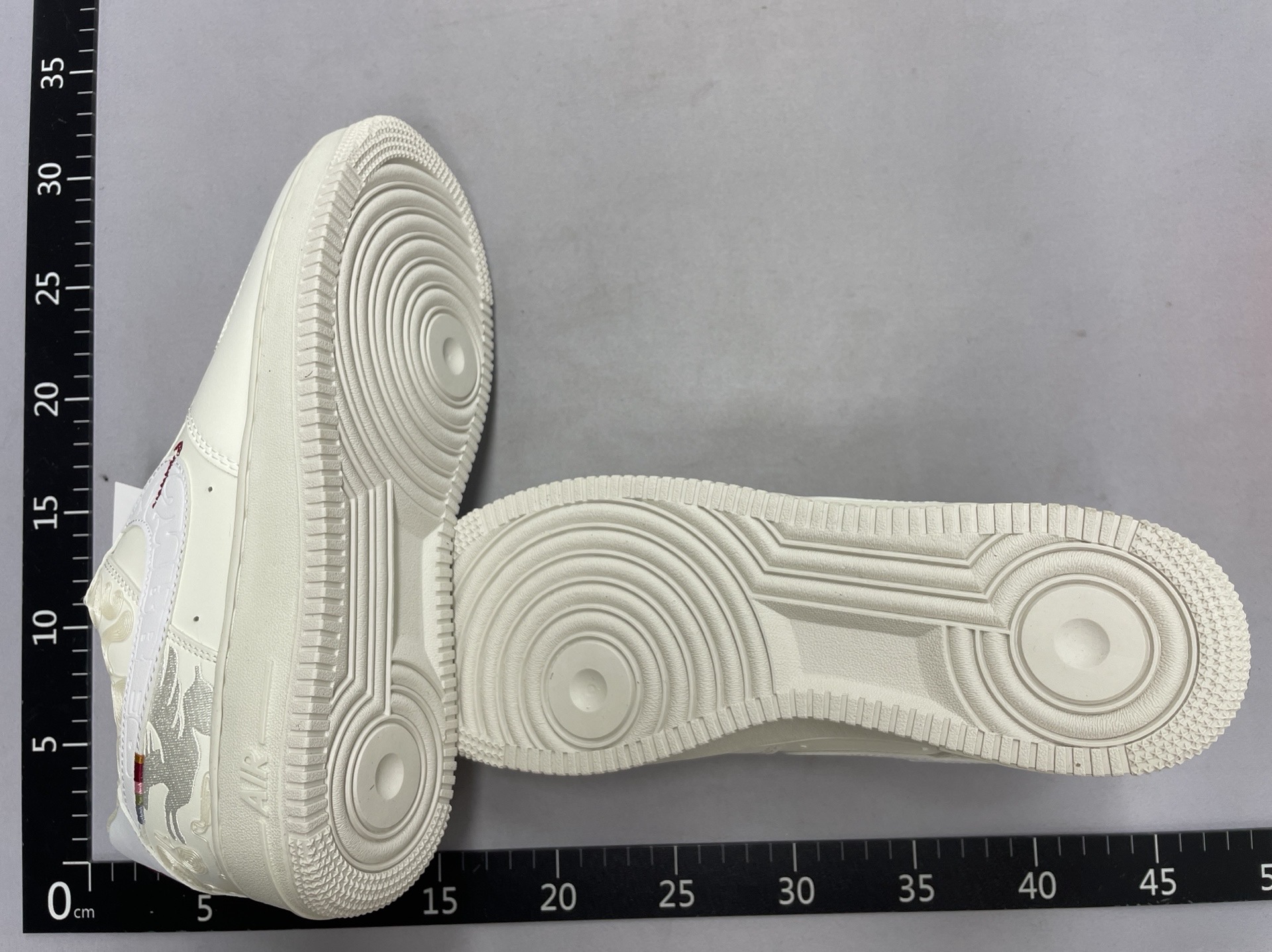 Men’s shoes 26 year of the horse limited af1 new year air force. one white shoes retro sneakers pure original men’s and women’s styles 3