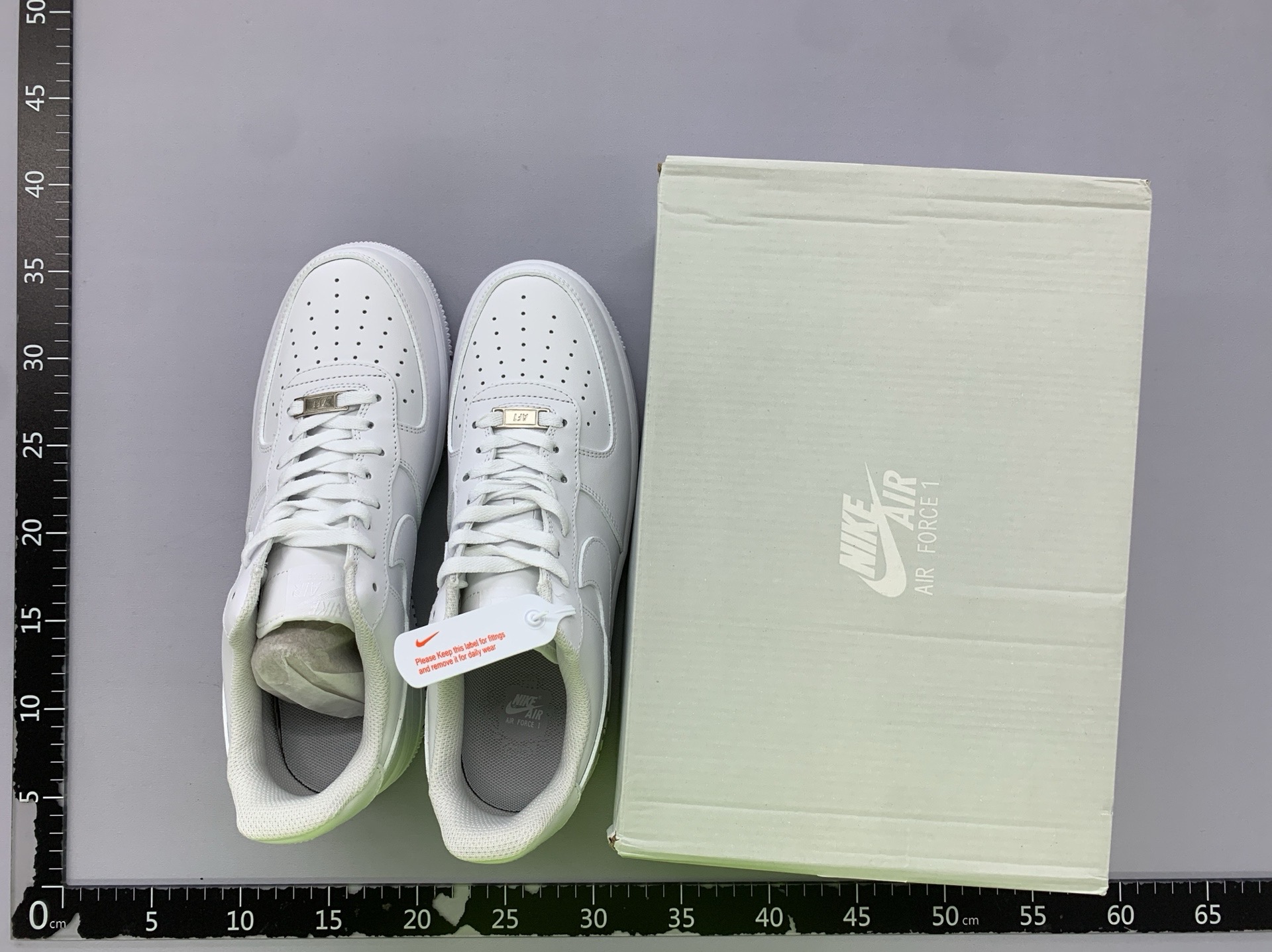 [benefits, new link, long-term supply, factory special price] pure original no. 1 af1 low-top white shoes, all white, thick-cut leather upper, insole adhesive, midsole president, brand new original box, factory cashed out 2