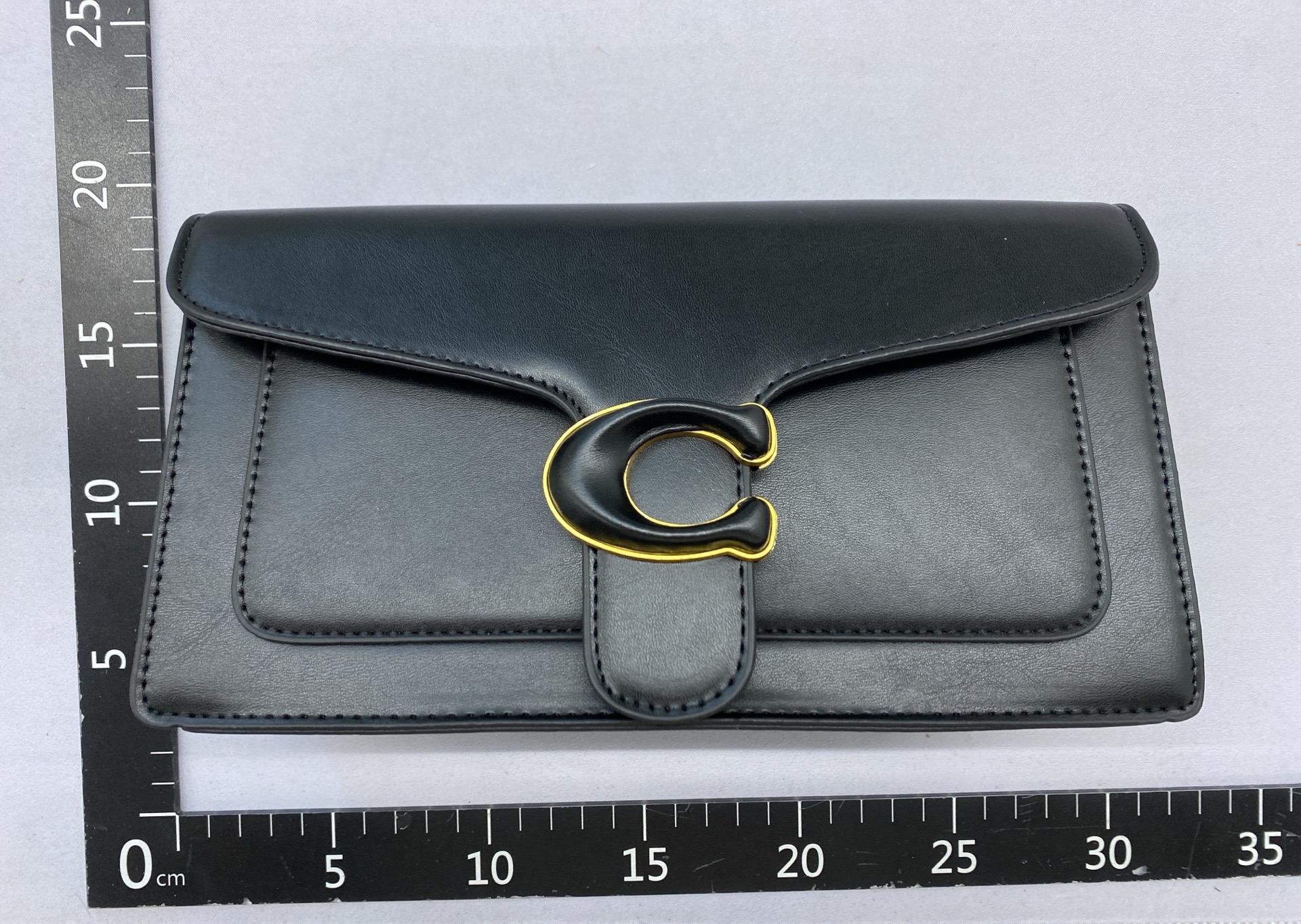 2024 new c-brand women’s bag – cross-border hot seller: ladies’ crossbody bag, shoulder bag, fashionable and versatile small square bag 5