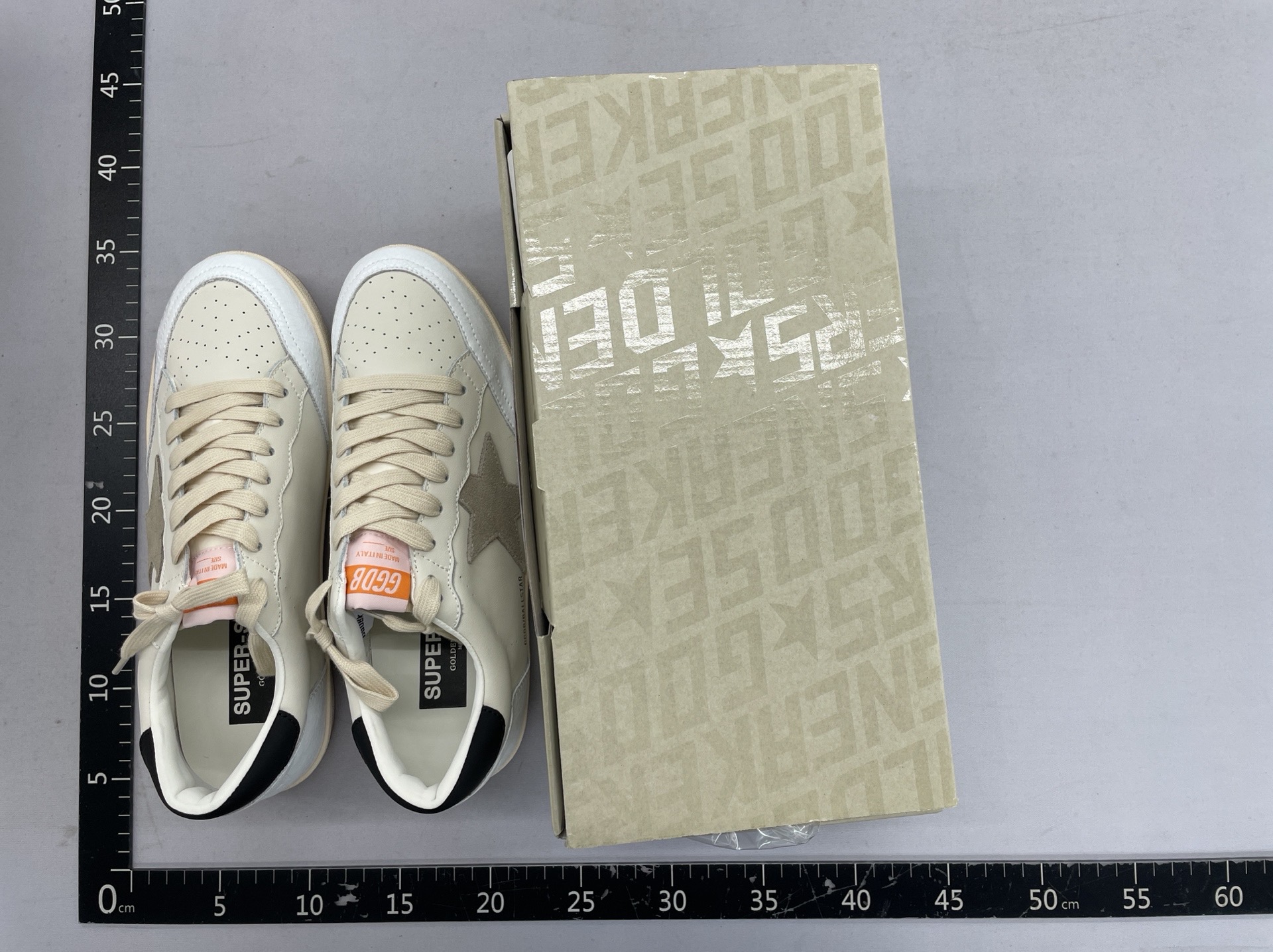 Jh04 – classic unisex casual sneakers – couple’s skate shoes – cnyz (custom product, ships in 7 days, no returns or exchanges) 7