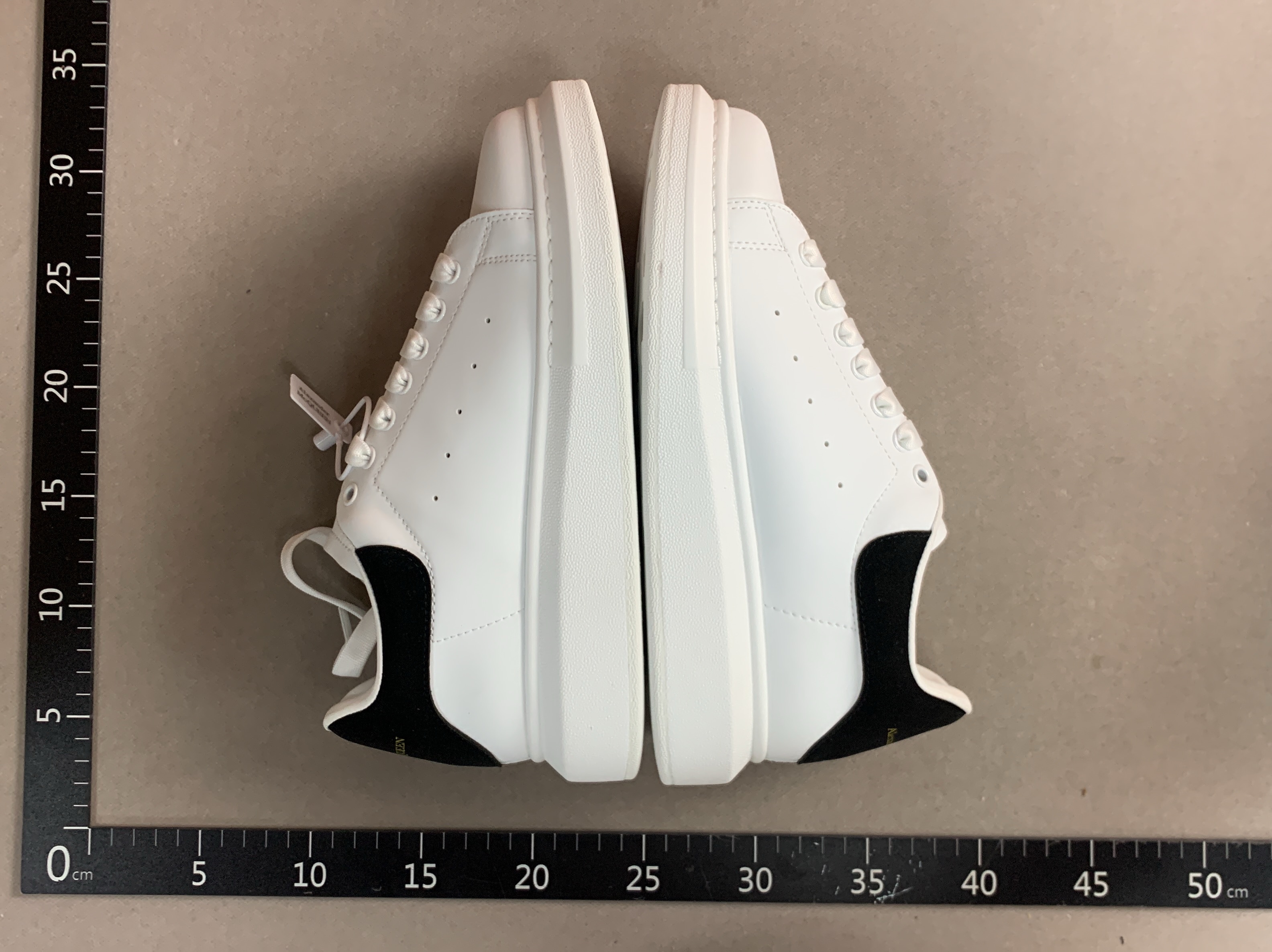Haodin 2024new arrival mcqueen casualwhite shoes women’s heightenedthick soleeasiest for matchcouple sports sneakers men 3