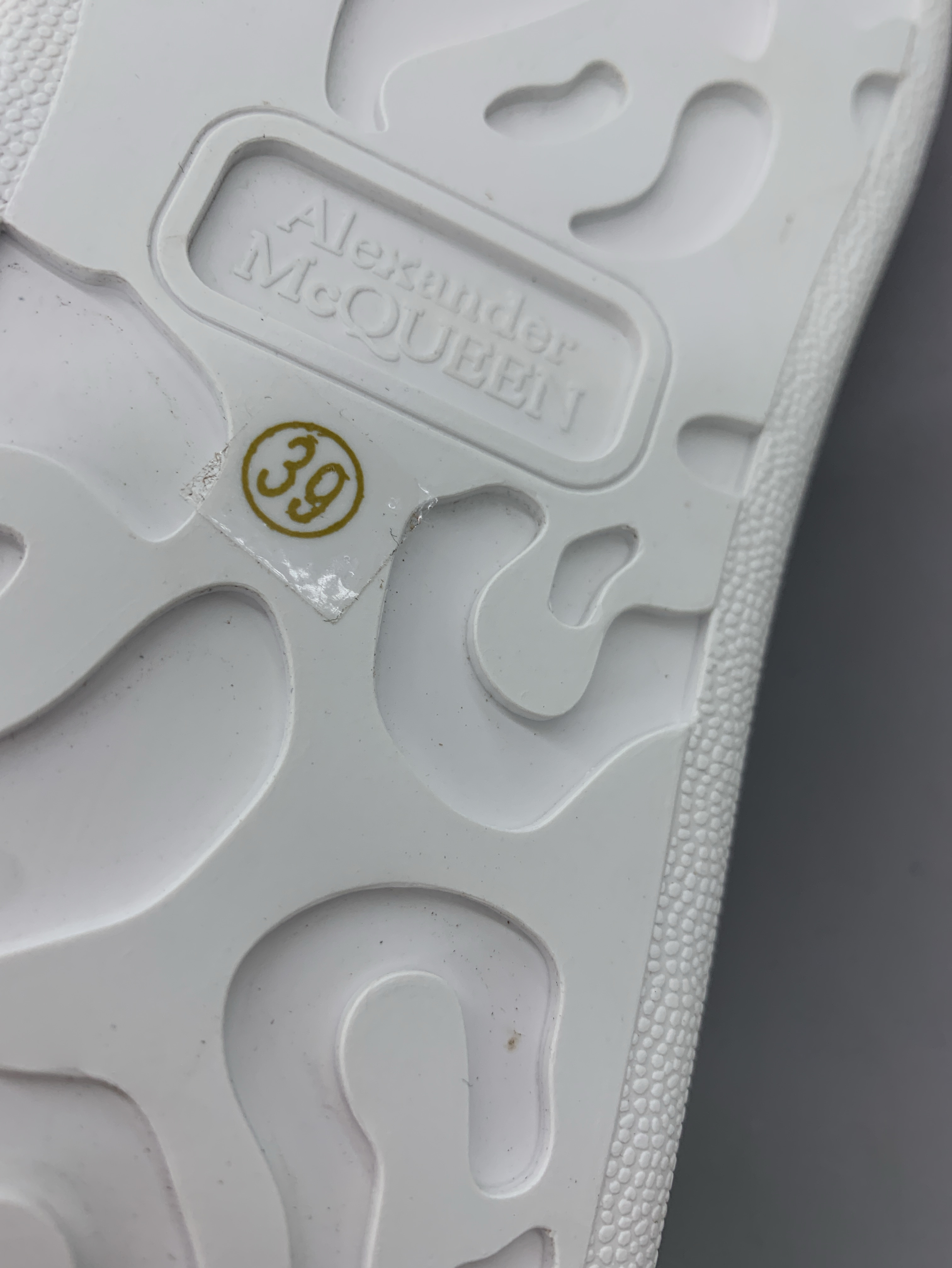 L20 high quality white shoes whatsapp+86 151 5039 9023 7