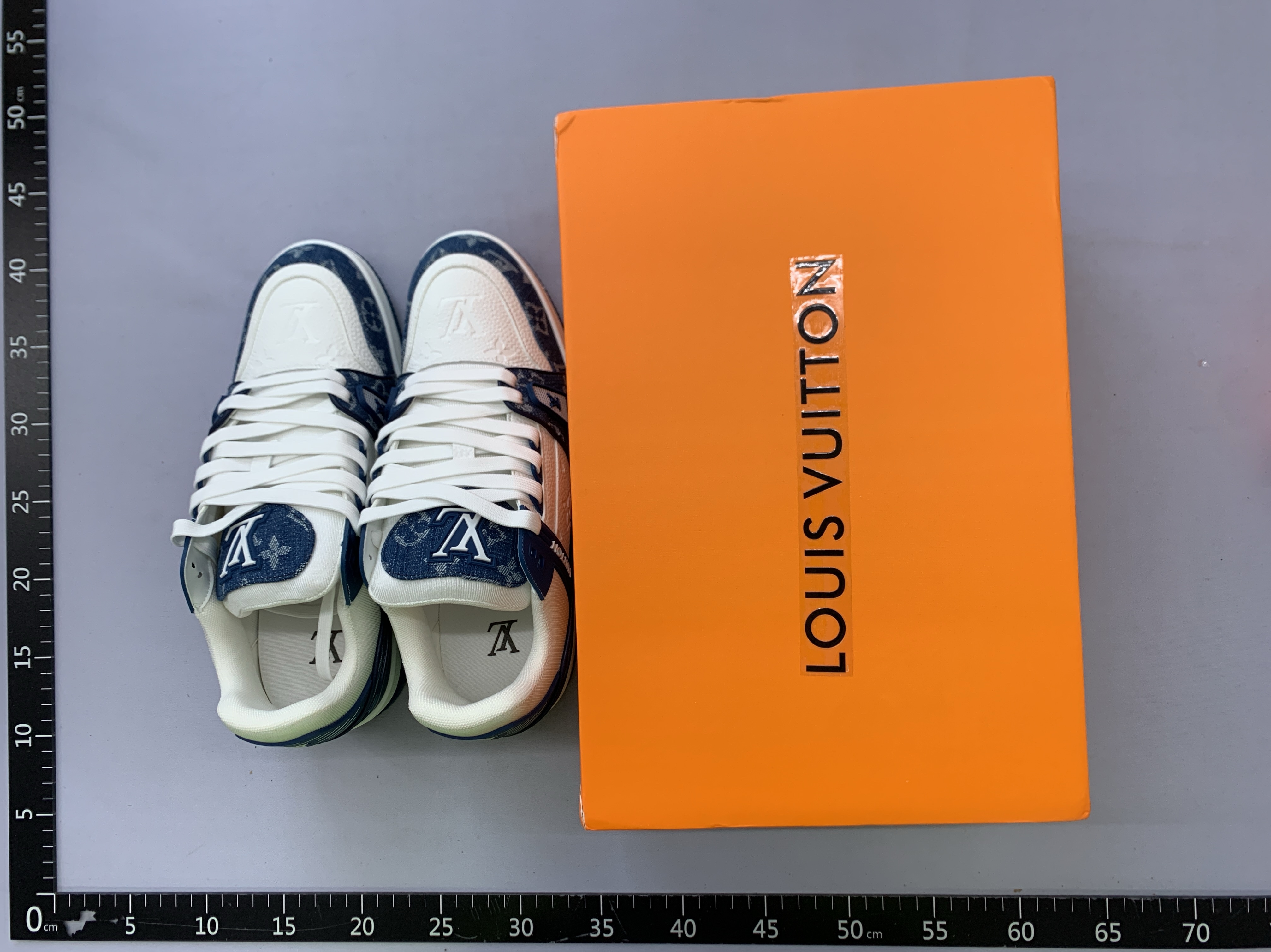 Men and women: same style white cement sports and casual shoes, lujia denim white shoes, popular red book l white cement 2