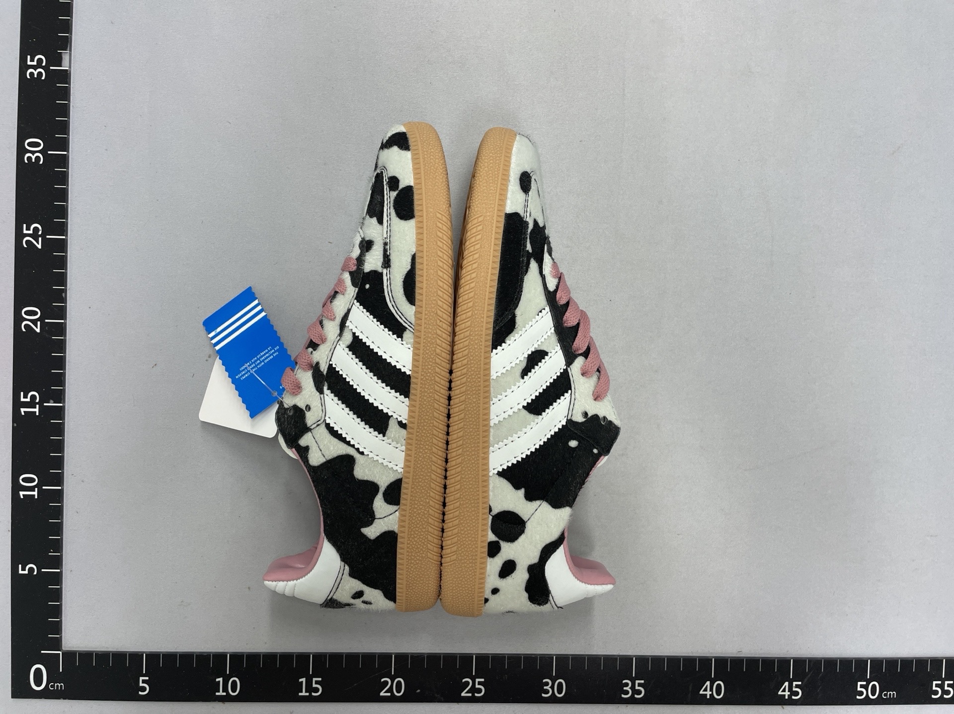 Versatile and fashionable classic sneakers 4