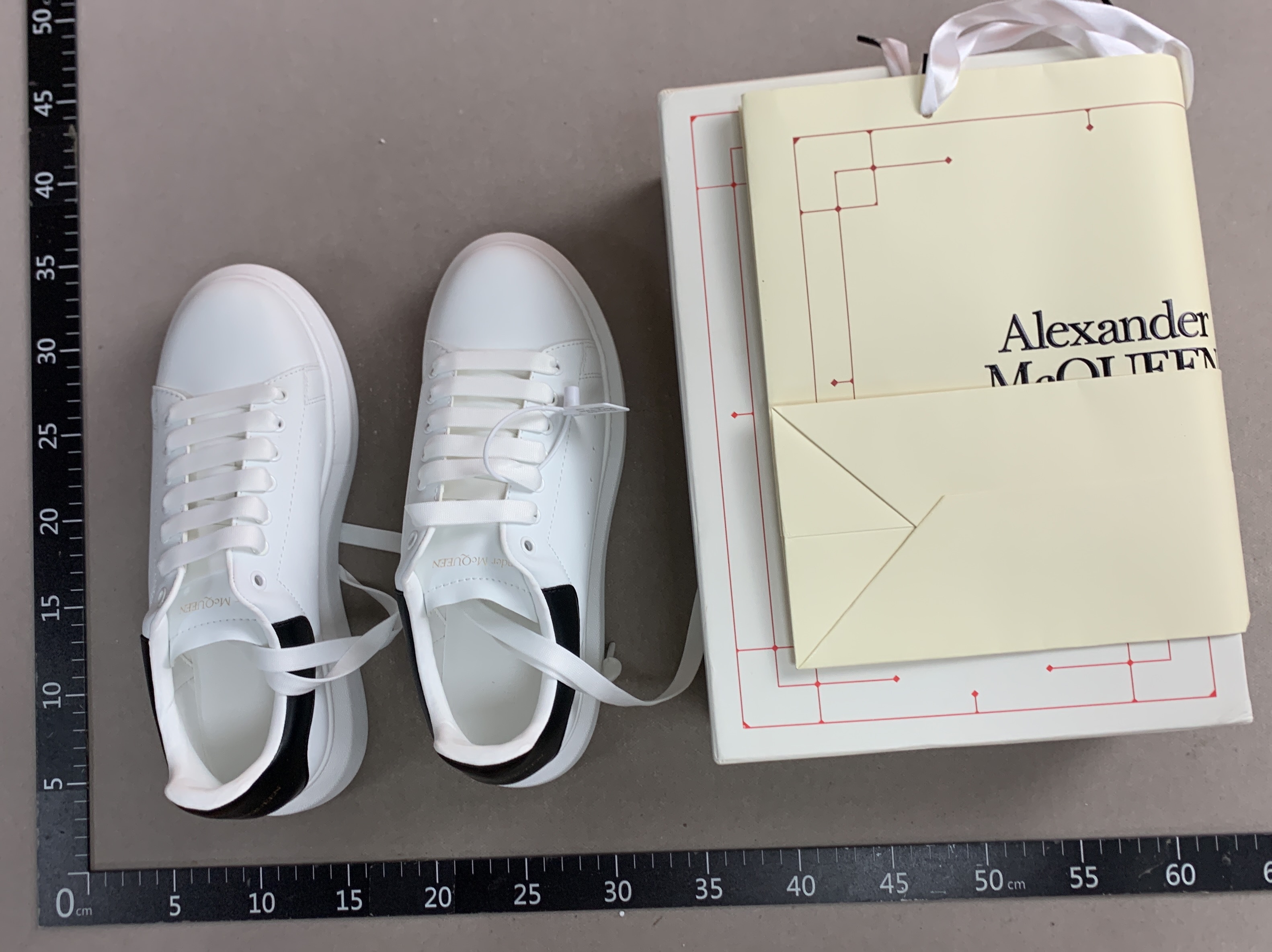Mq mcqueen white shoes women’s spring new arrival round toe tie backeasiest for matchthick sole hidden heel sports casual sneakers men 2