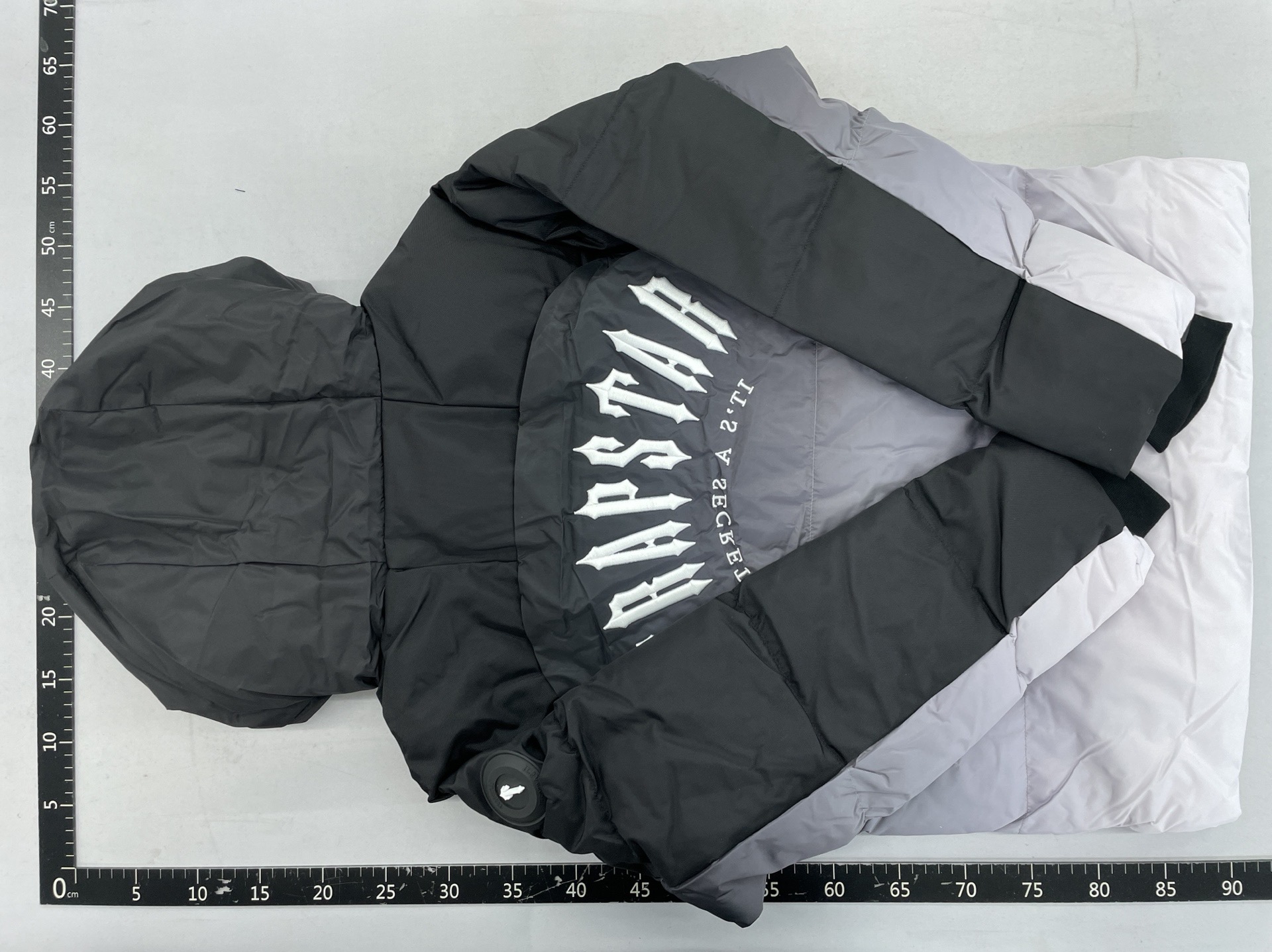 Decoding the arched puffer jacket 2