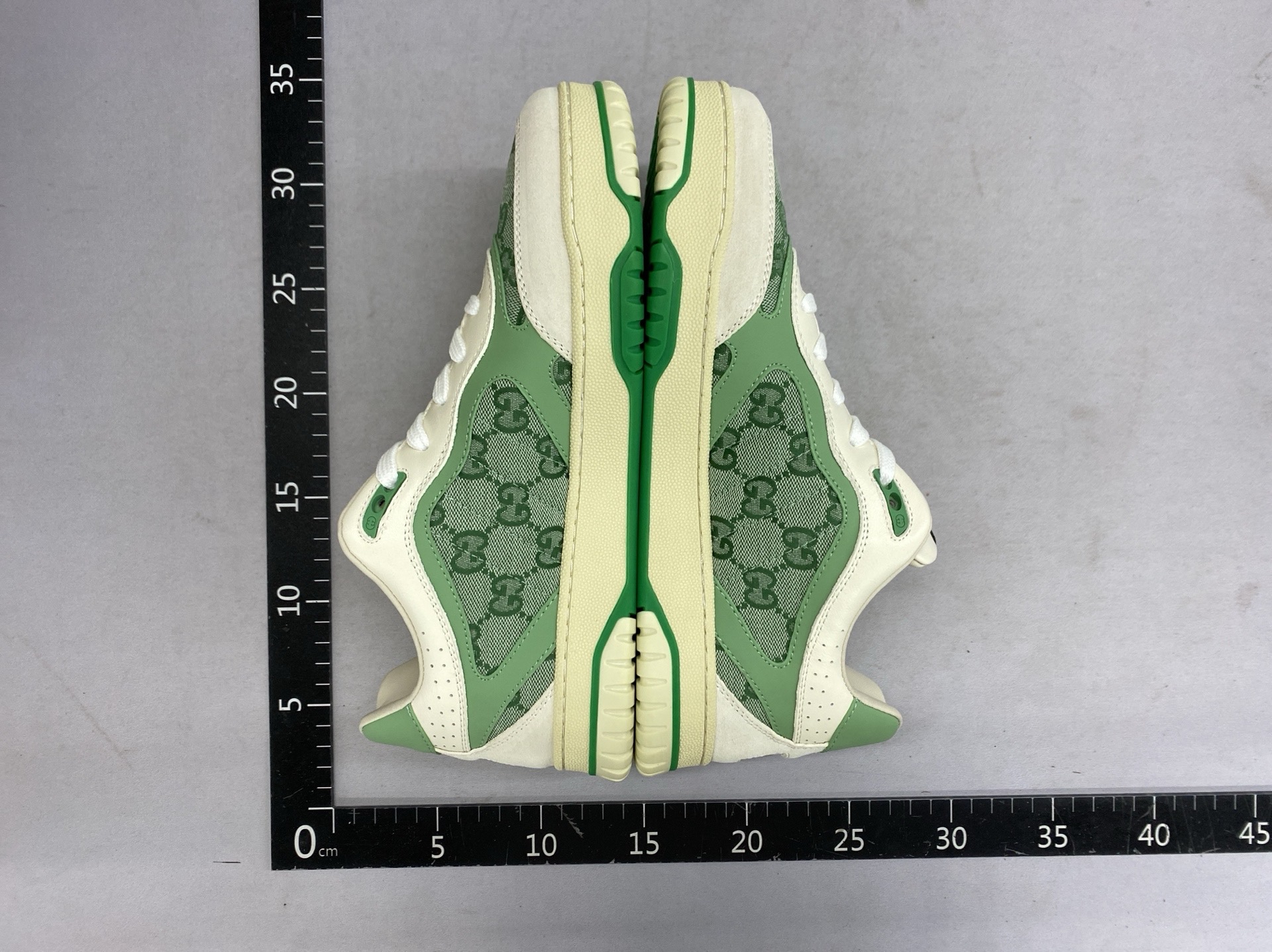 2025 new biscuit shoes genuine leather monogram flat bottom couple retro sports casual trendy color block printed white shoes 3