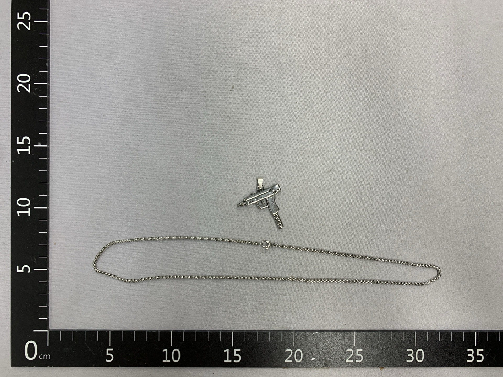 European and american cross-border new stainless steel hip-hop necklace fashion domineering men’s gun-shaped pendant jewelry factory wholesale 3