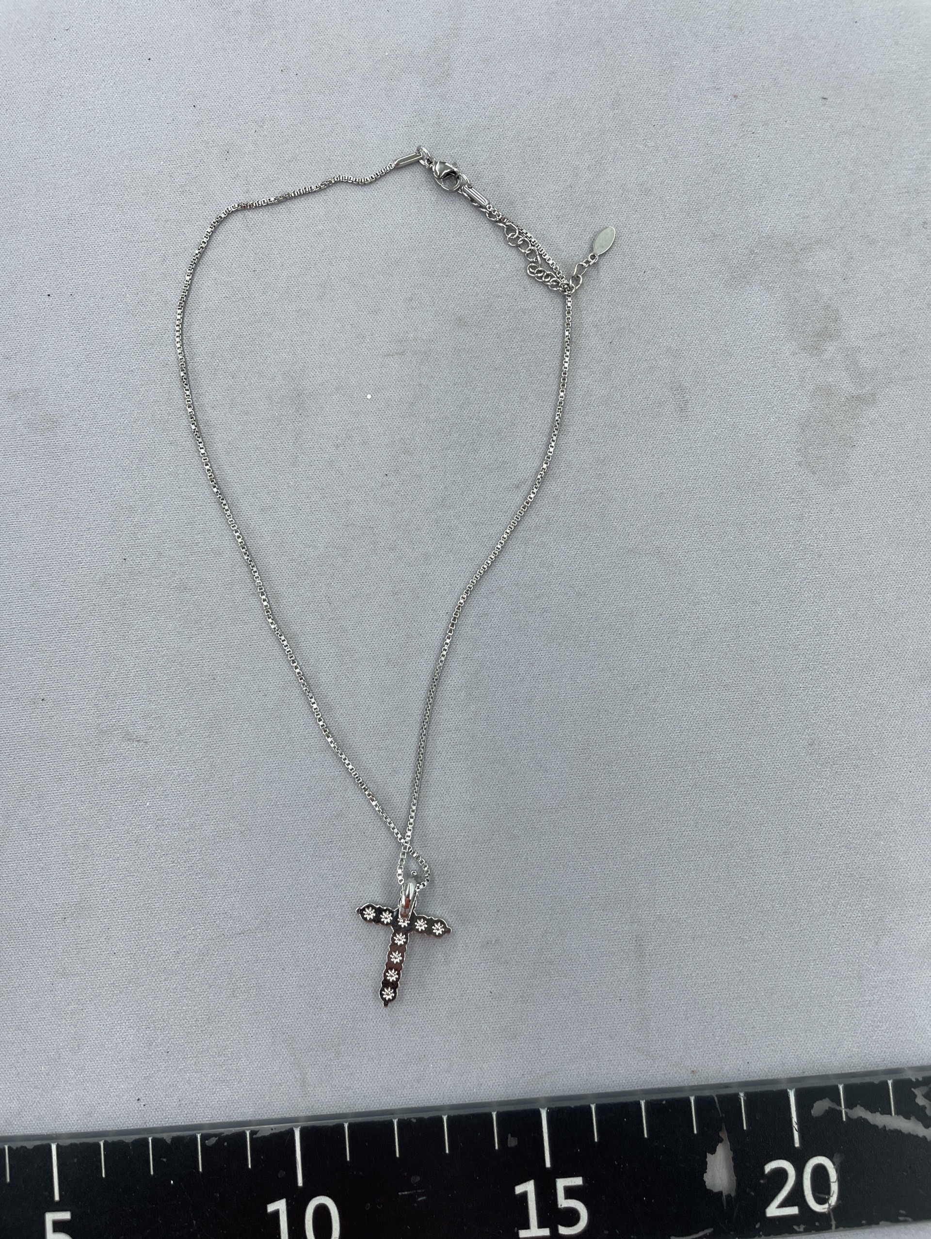 Full diamond cross snake bone chain necklace for boys hip hop style niche design classy couple style cold clavicle chain 2