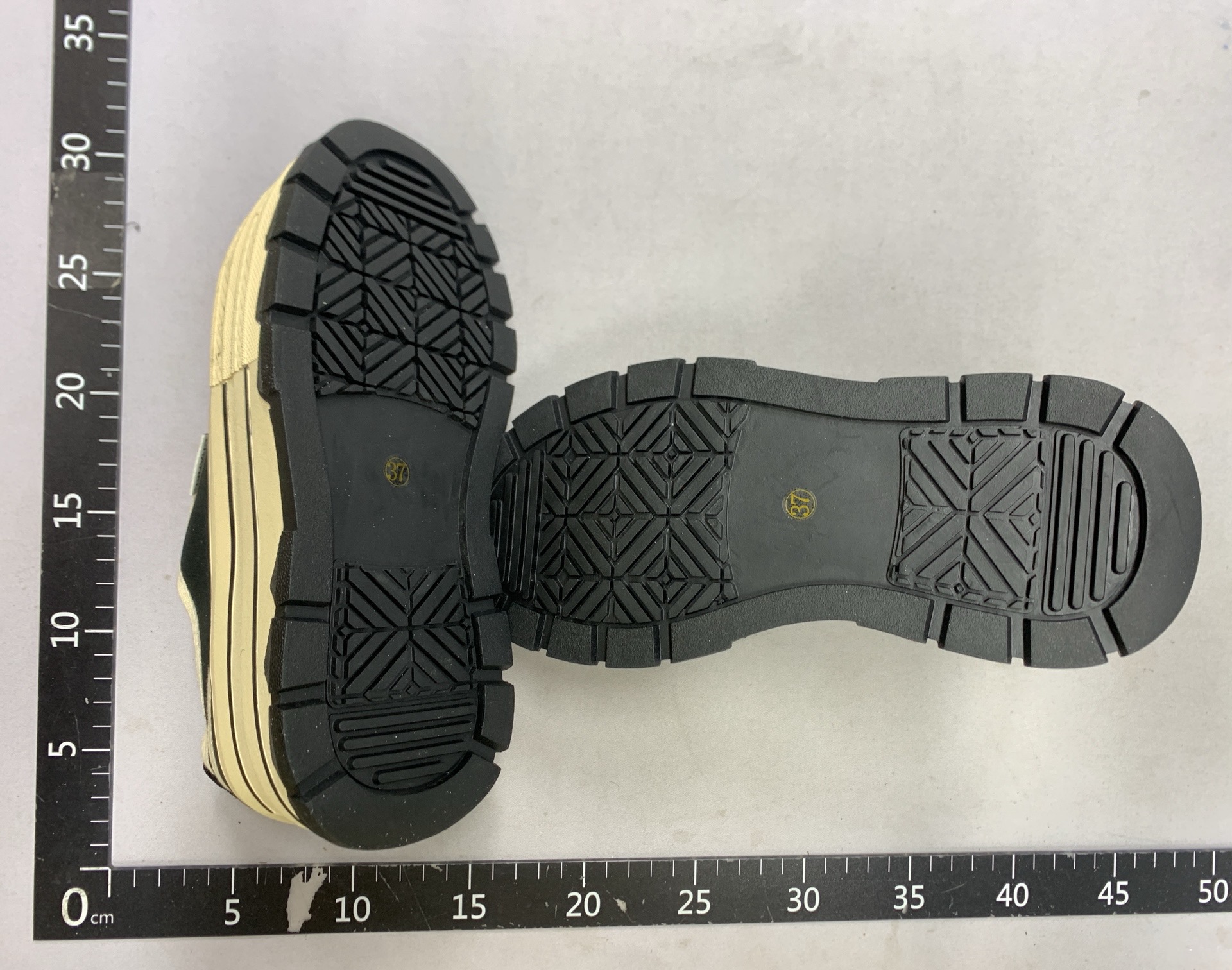 2025 spring new women’s platform sneakers: casual, flat, hidden heel, chunky sole, white sneakers, athletic shoes 3