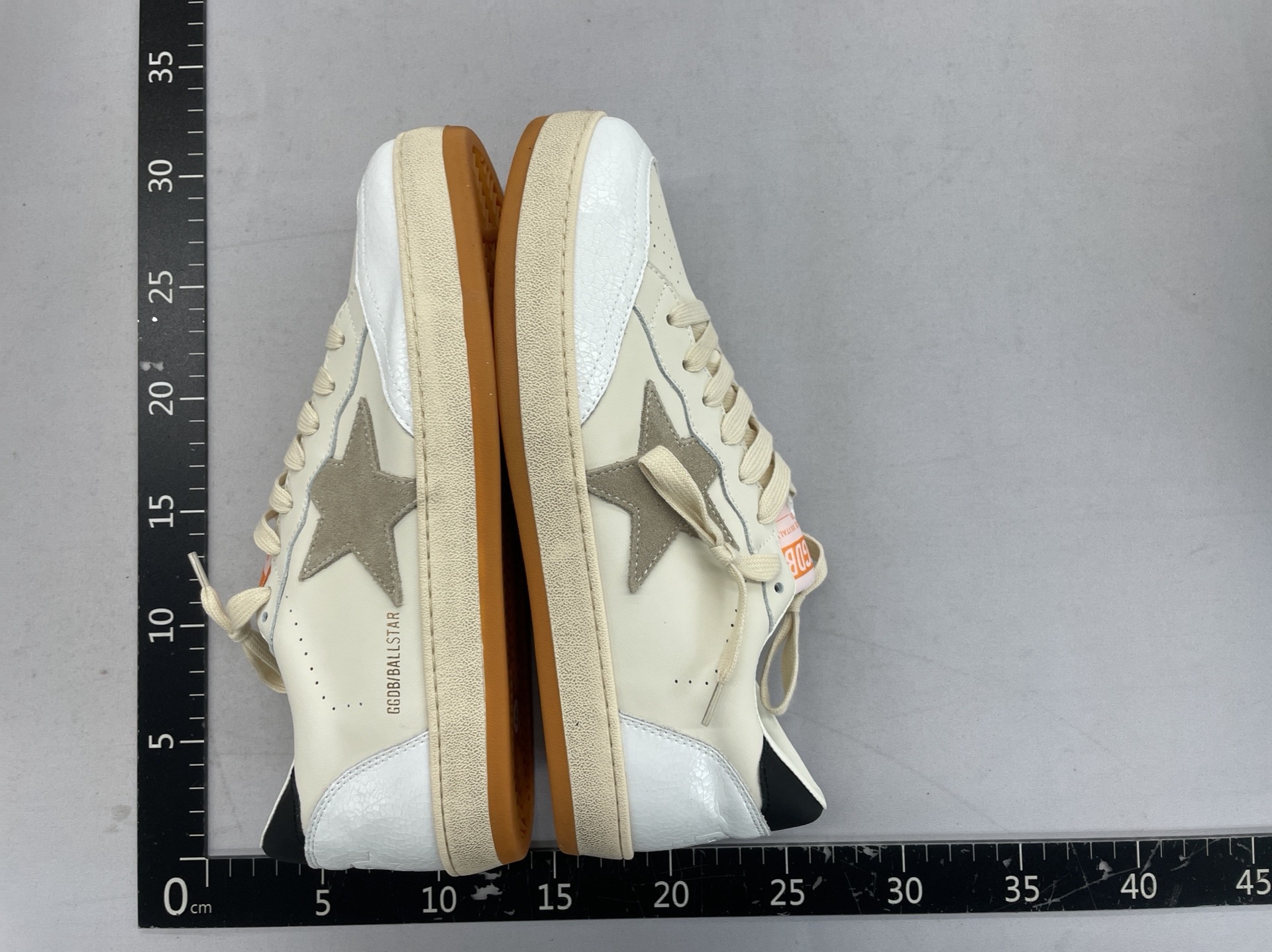 Jh04 – classic unisex casual sneakers – couple’s skate shoes – cnyz (custom product, ships in 7 days, no returns or exchanges) 3