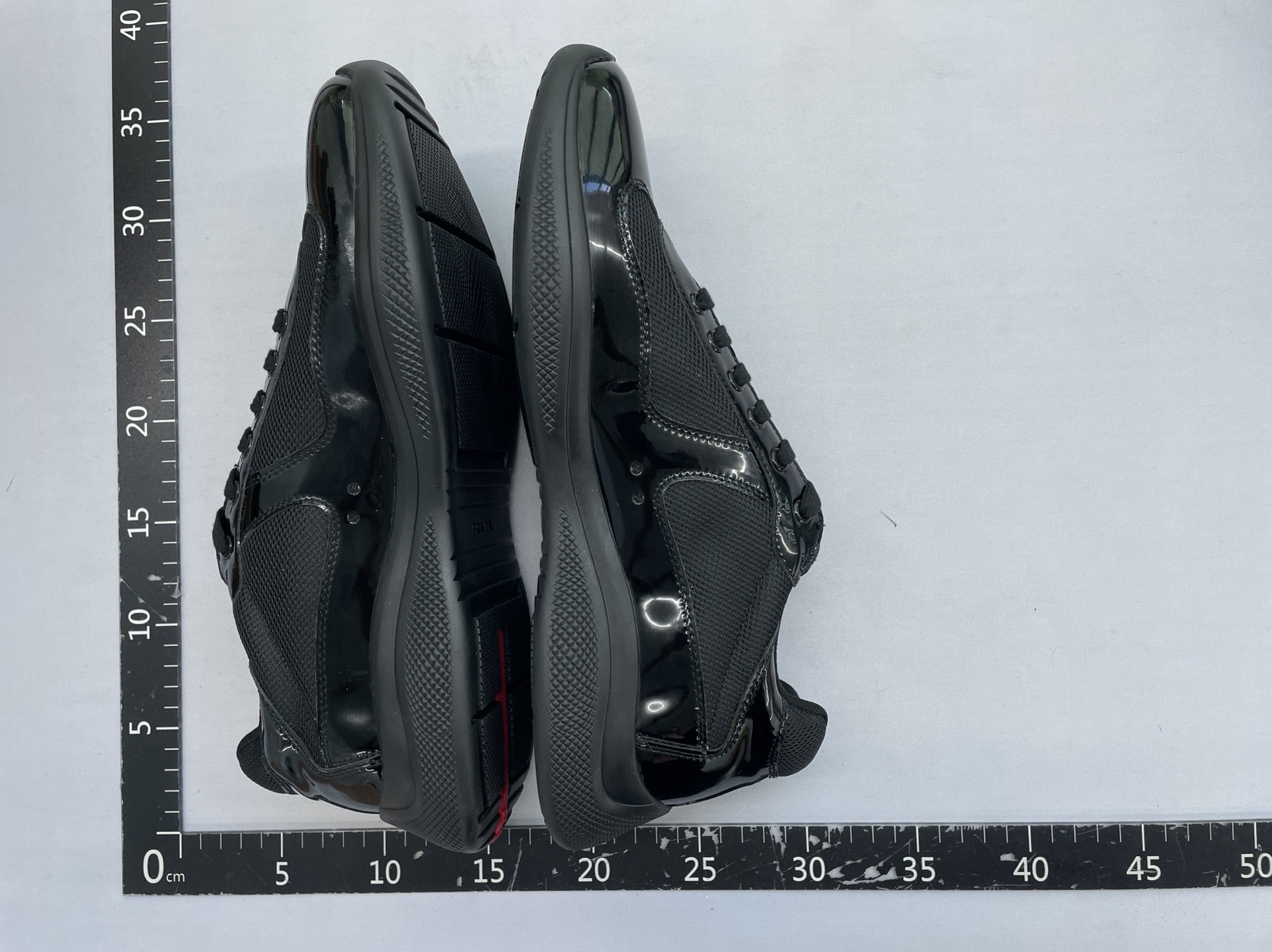 P’s in-stock black genuine leather men’s athletic casual shoes, new for 2025, high-end export fashion sneakers, plus size men’s shoes 5