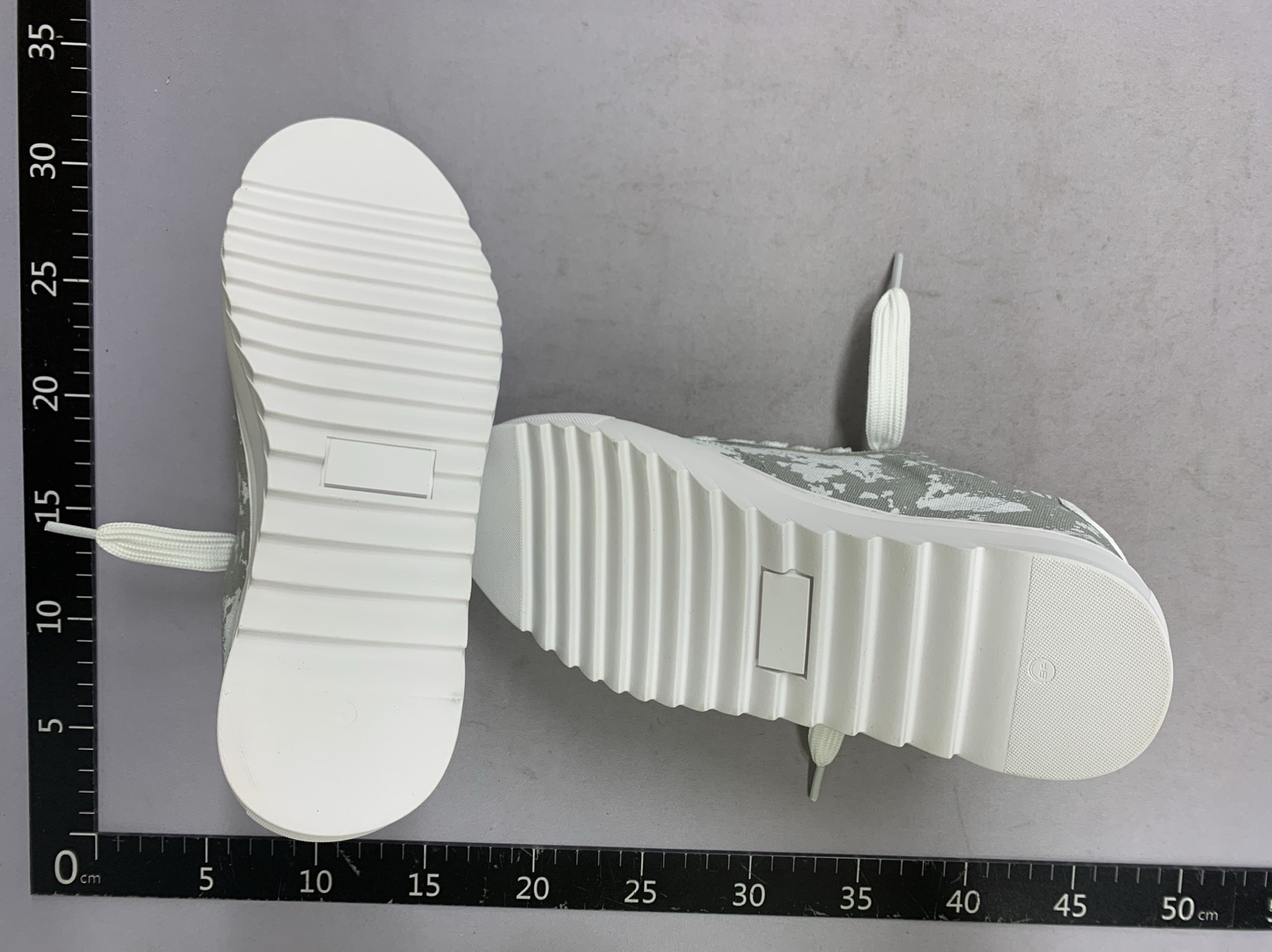 In stockhigh quality numeris shoes plaideasiest for matchflats canvas shoes sports sneakers 3